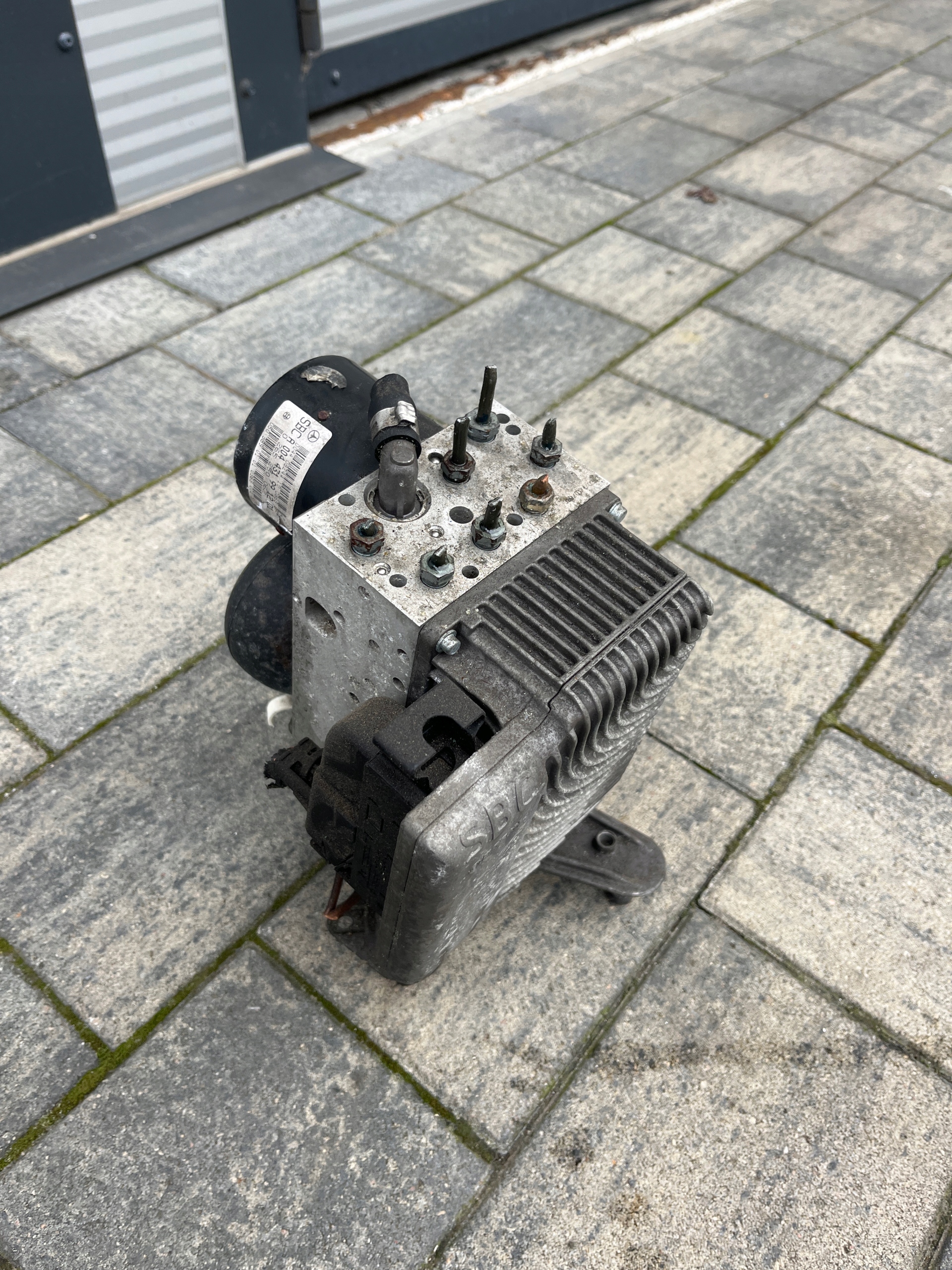 R230 SL 5,5 AMG pump control unit ABS SBC 0265960059