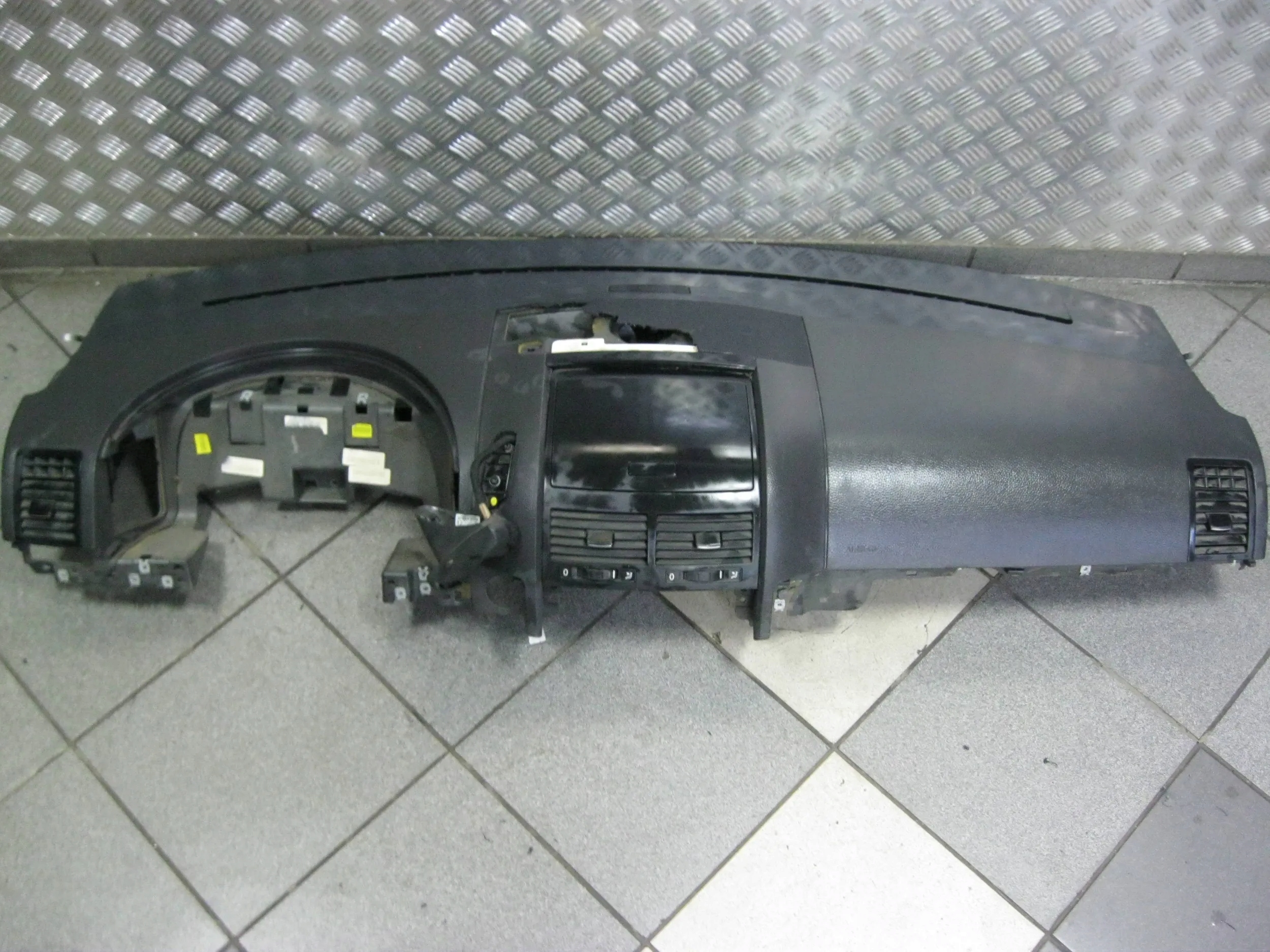 dashboard console airbag VW Volkswagen Touareg 7L
