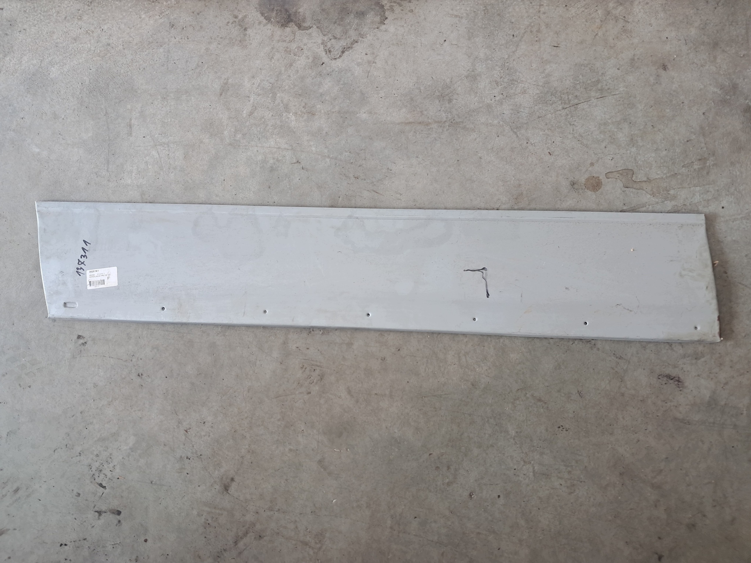 REPERATURKA door front left MERCEDES W123