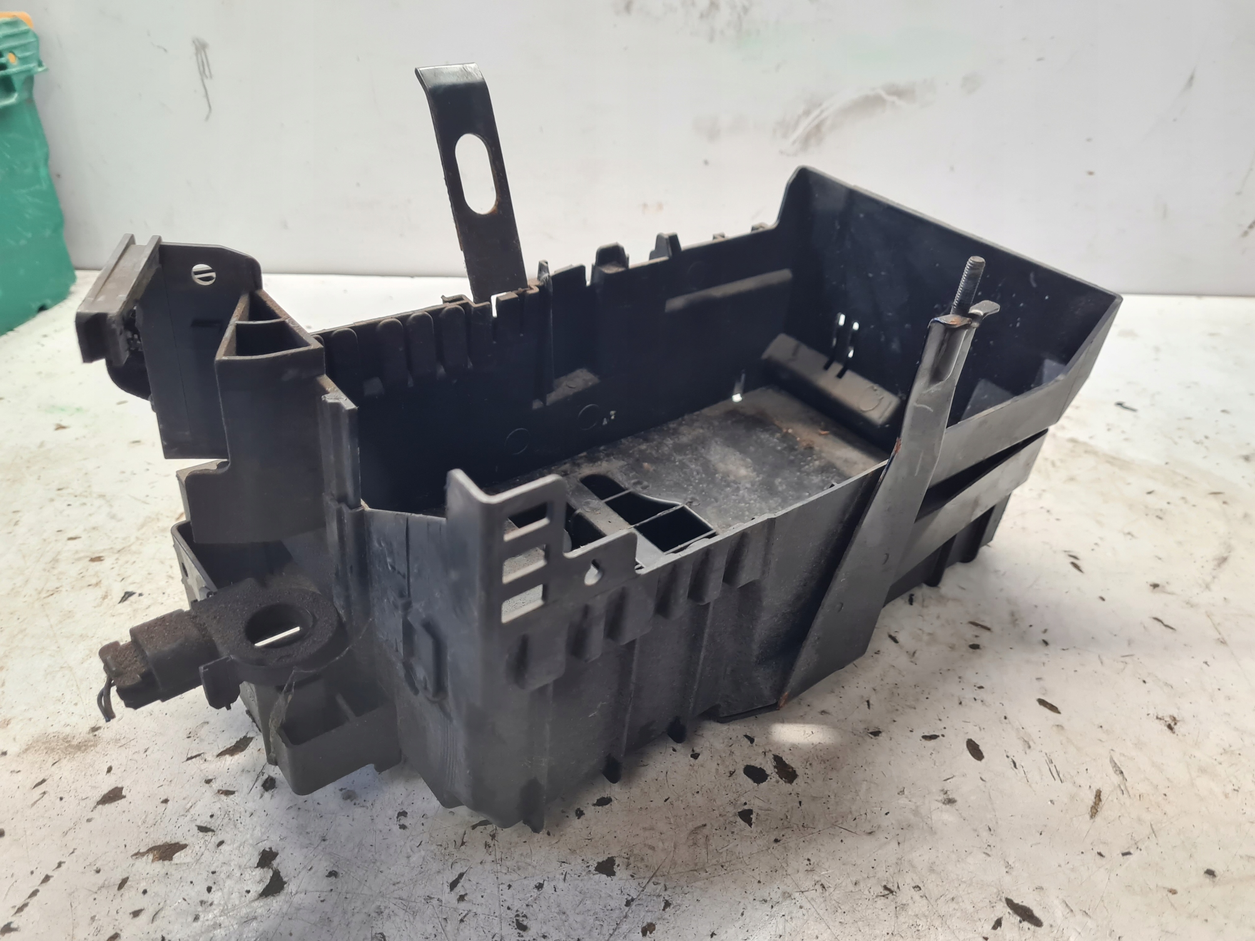 OPEL ASTRA J Grundlage AKUMULATORA