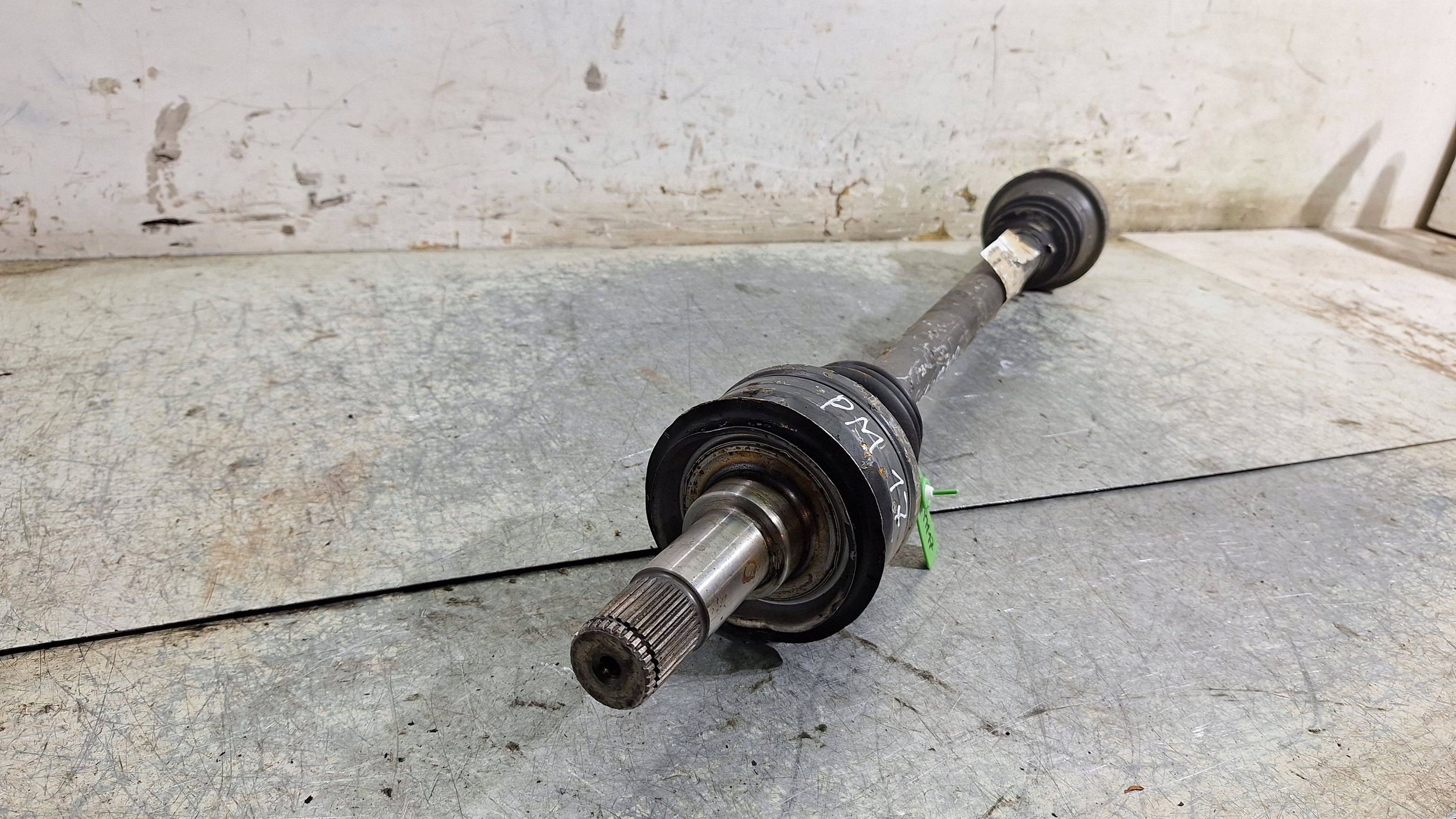 semi-axis left right rear part A2053507001 MERCEDES W205 2.2CDI