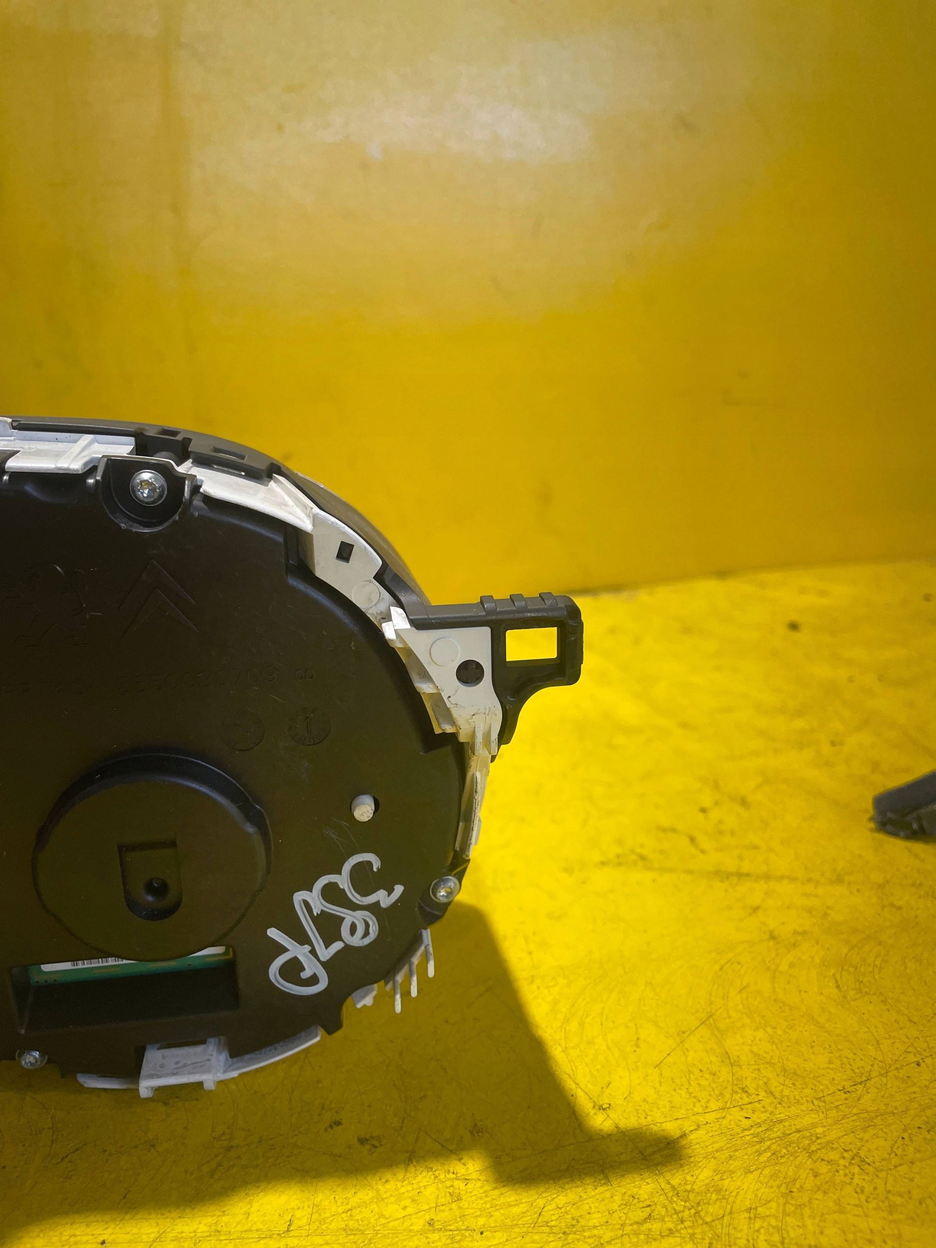 peugeot 508 rxh 2011 спидометр