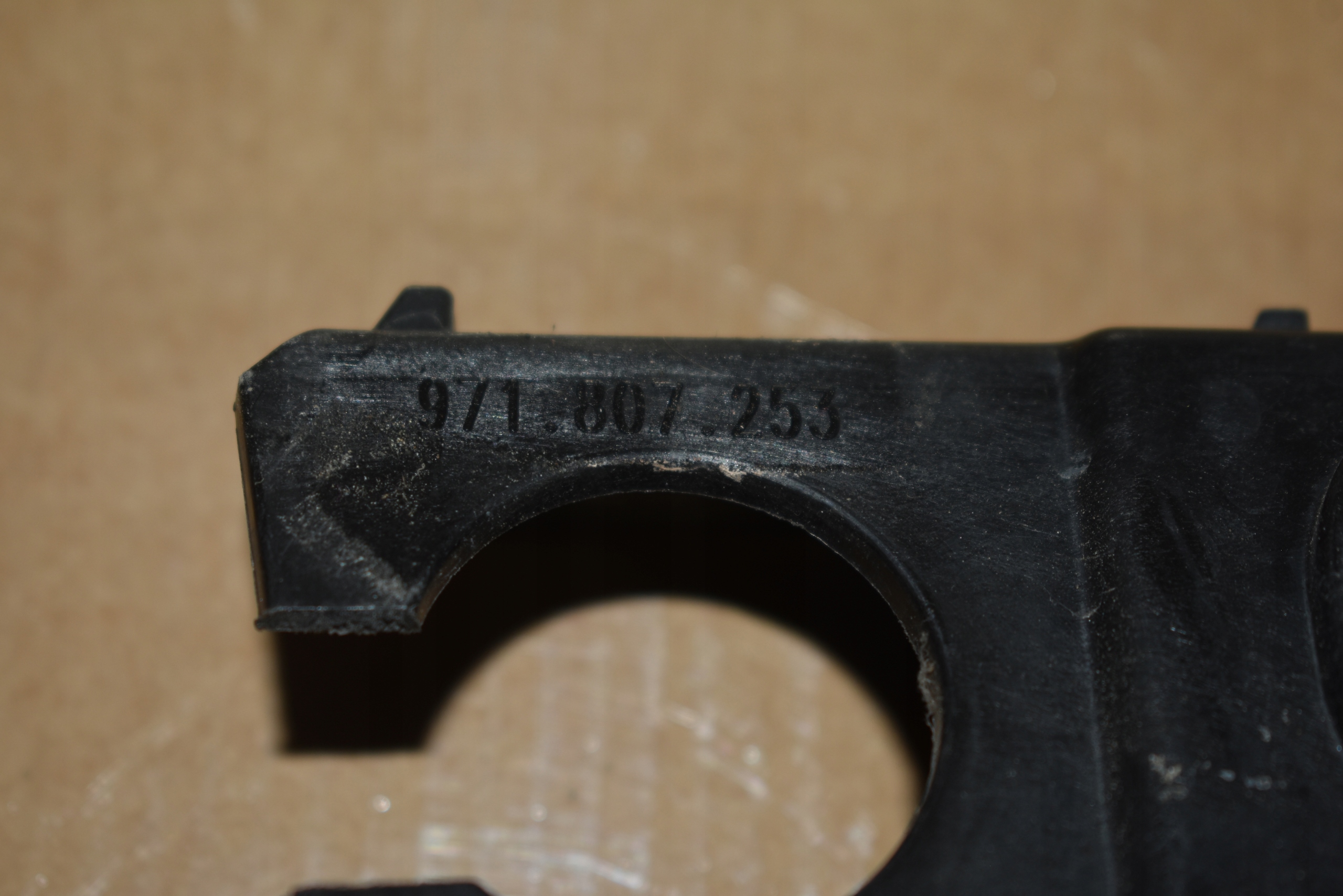 IDEALNY support left rear part rear PORSCHE PANAMERA 971 1