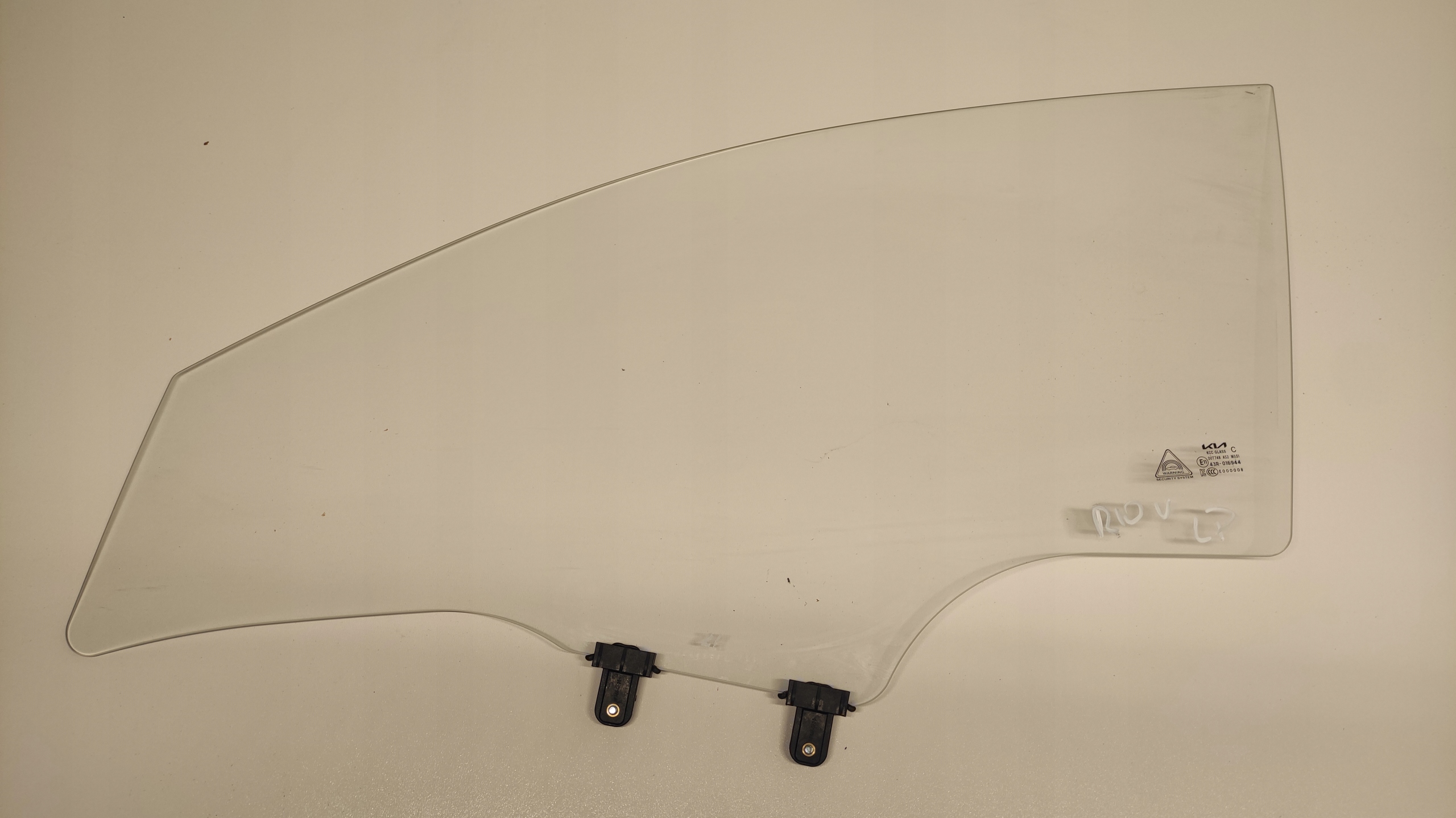 KIA RIO IV В СКЛО ДВЕРІ ЛІВА ПЕРЕД ПЕРЕДНЯ ЛІВ. 17-23