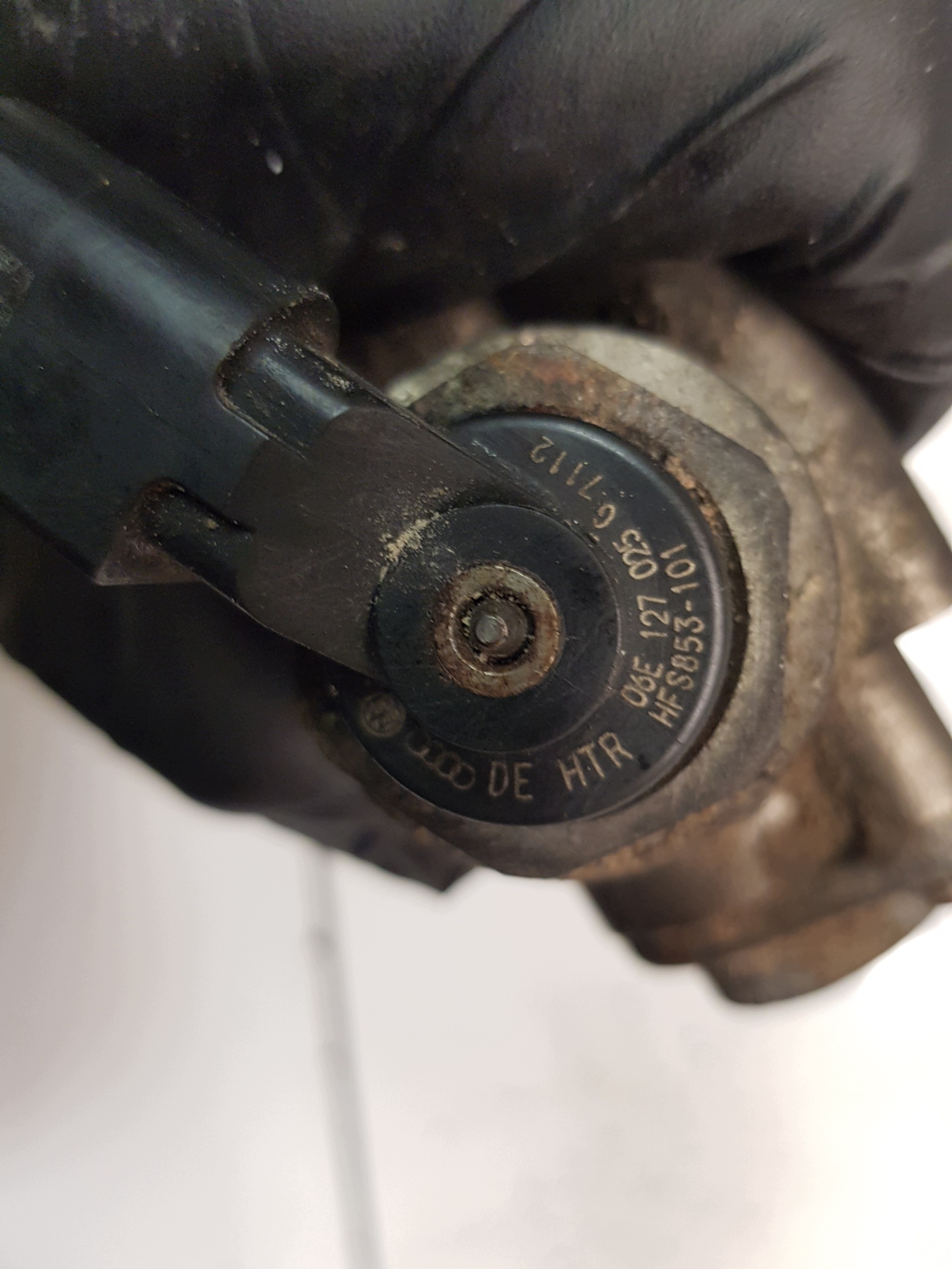 AUDI A4 B7 A6 C6 3.2 FSI pompe d'injection carburant 06E127025G