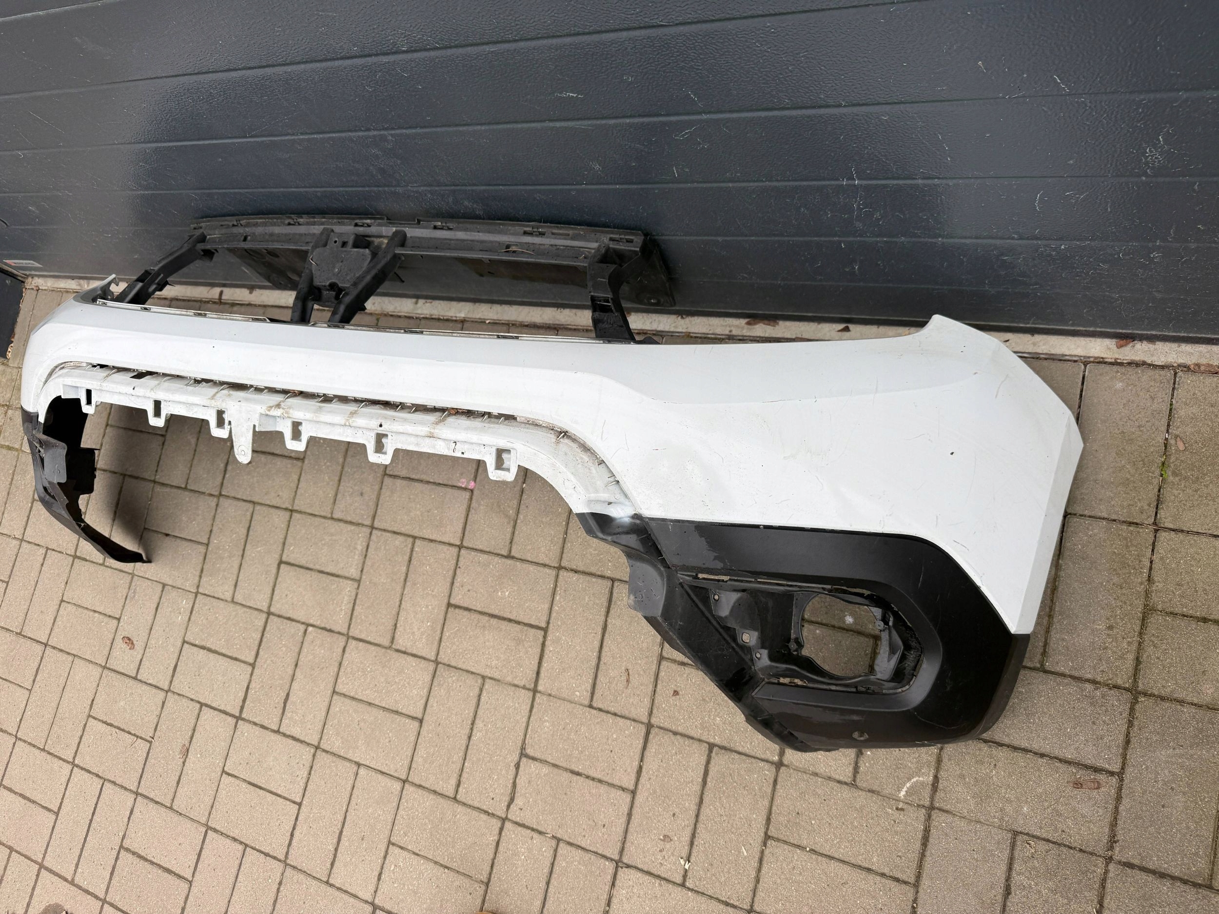 Dacia Duster 17- 2 II nárazník předek přední