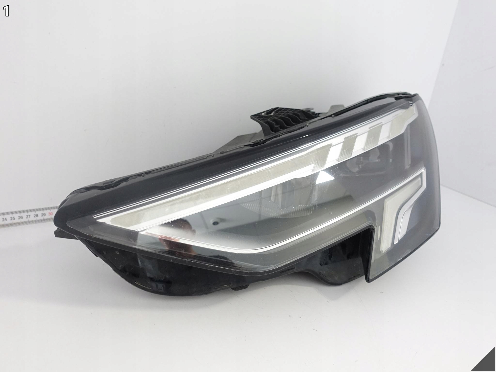 AUDI A3 S3 8Y0 20-23 light HIGH FULL LED left front EUROPA *033* + module