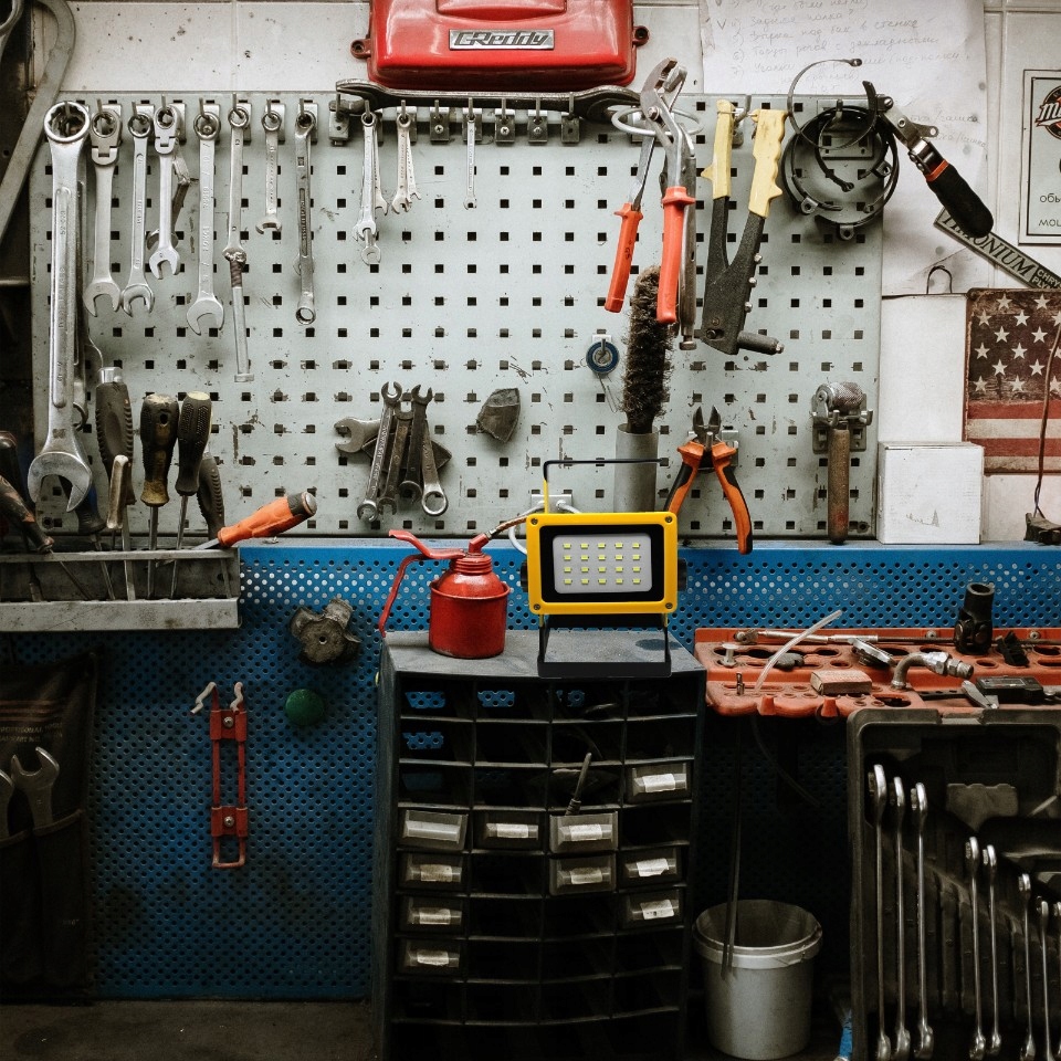 HALOGEN LED ROBOCZY BUDOWLANY 30W AKUMULATOROWY PRZENOŚNY MOCNY JASNY KABEL Źródło światła LED