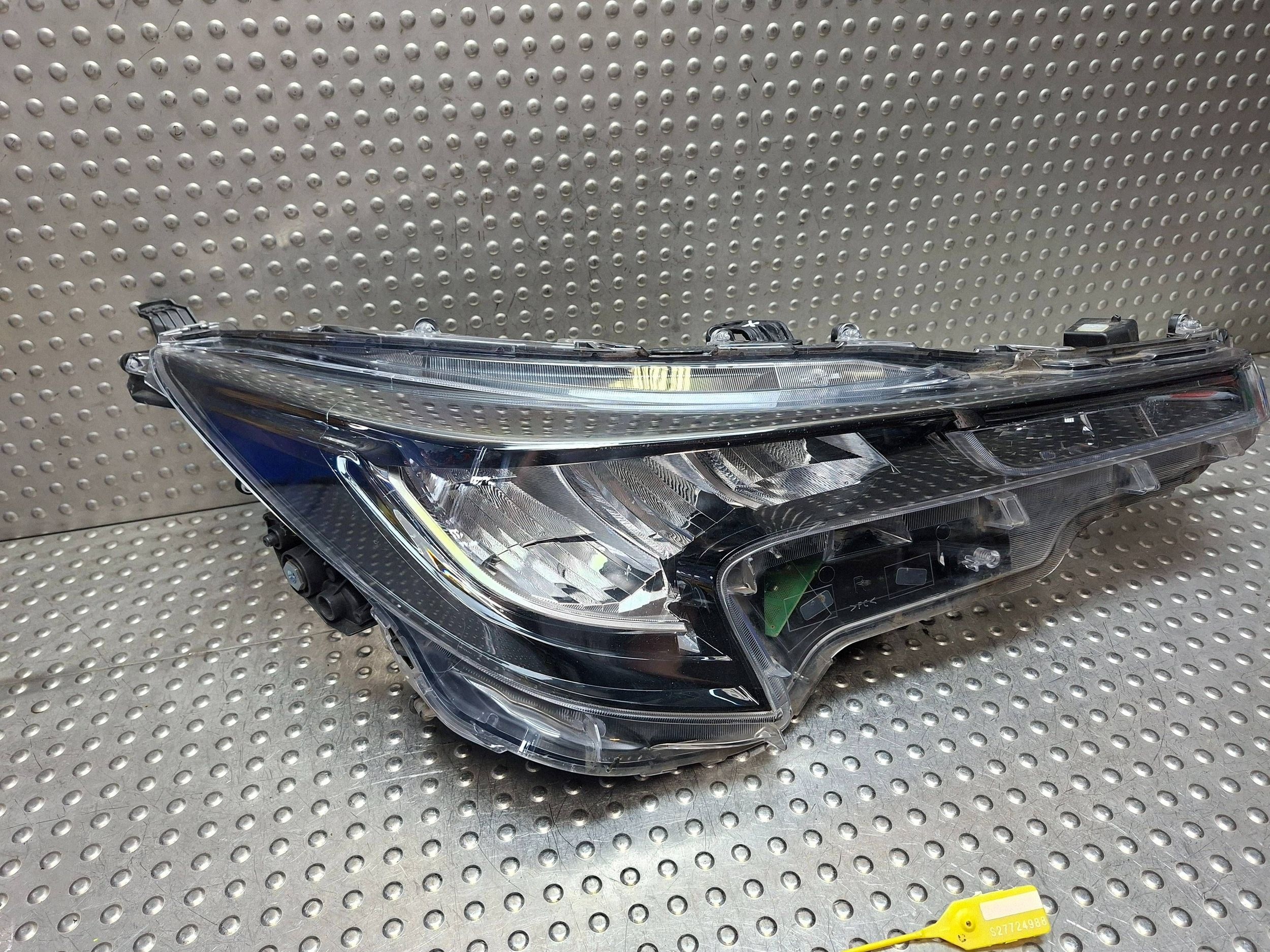 light FULL LED front right TOYOTA COROLLA E21 19- HB KOMBI