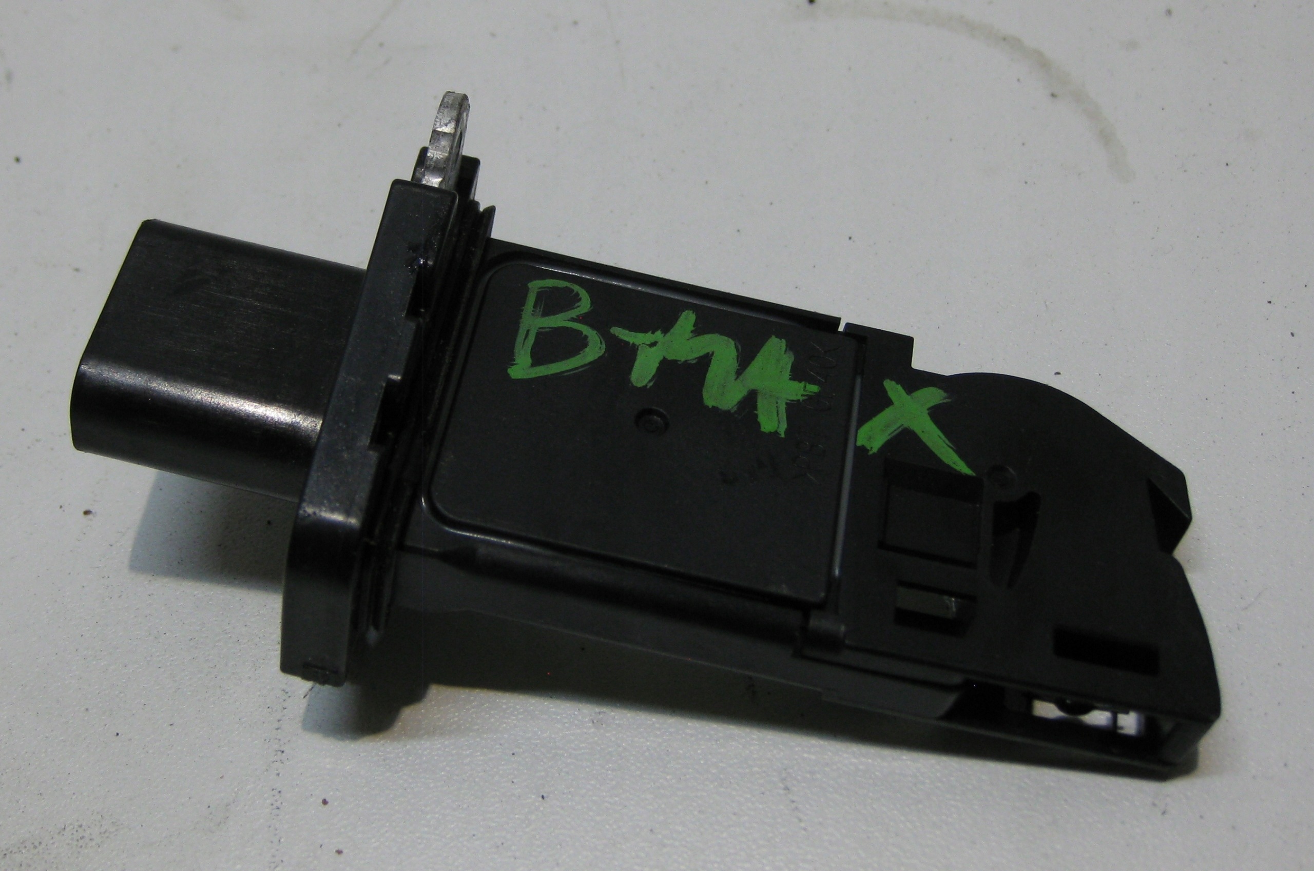 FORD B-MAX 13R 1.0EB flow meter air 8V2112B579AA