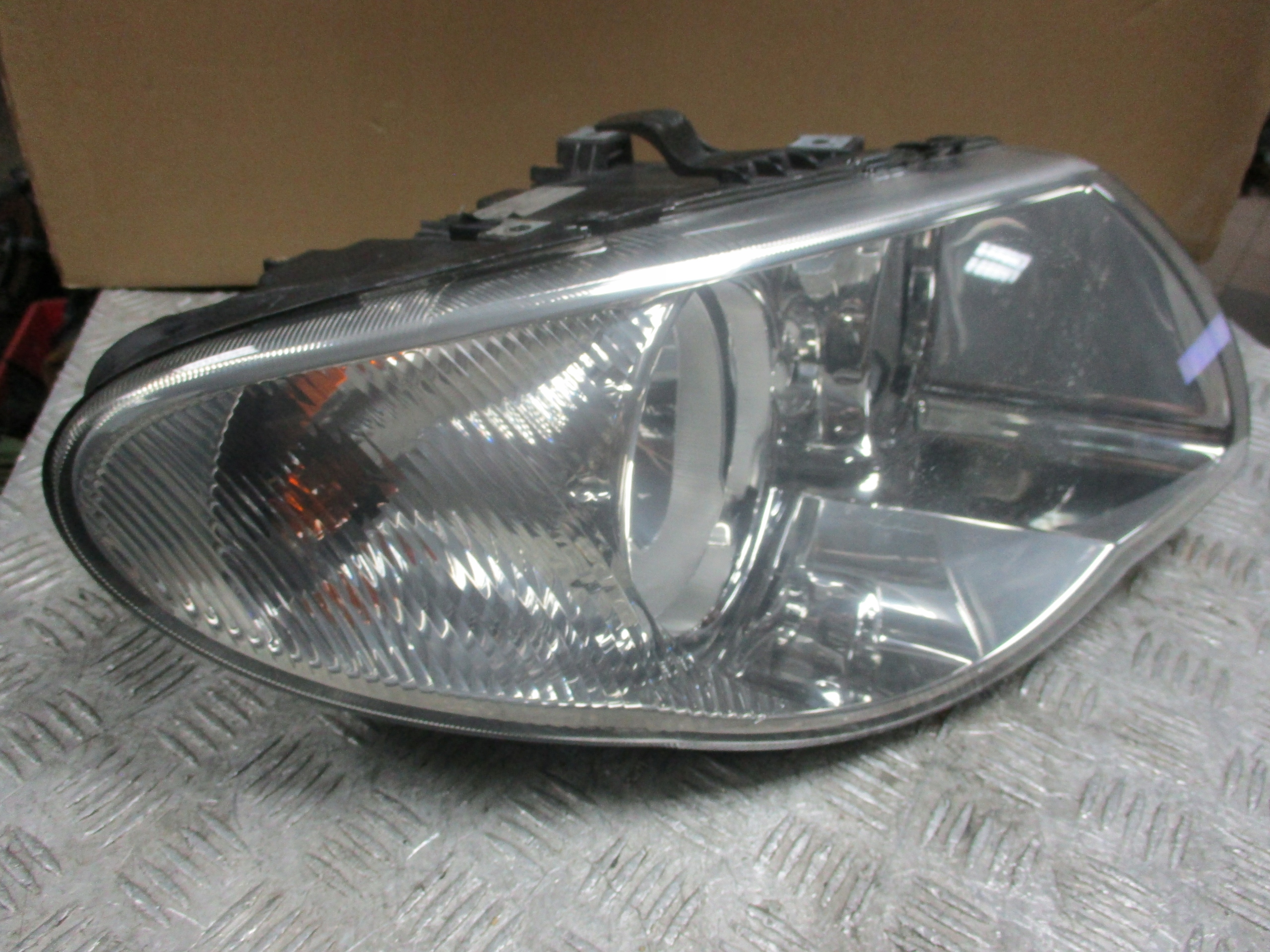 light front right Chrysler Voyager III Lift 04-07
