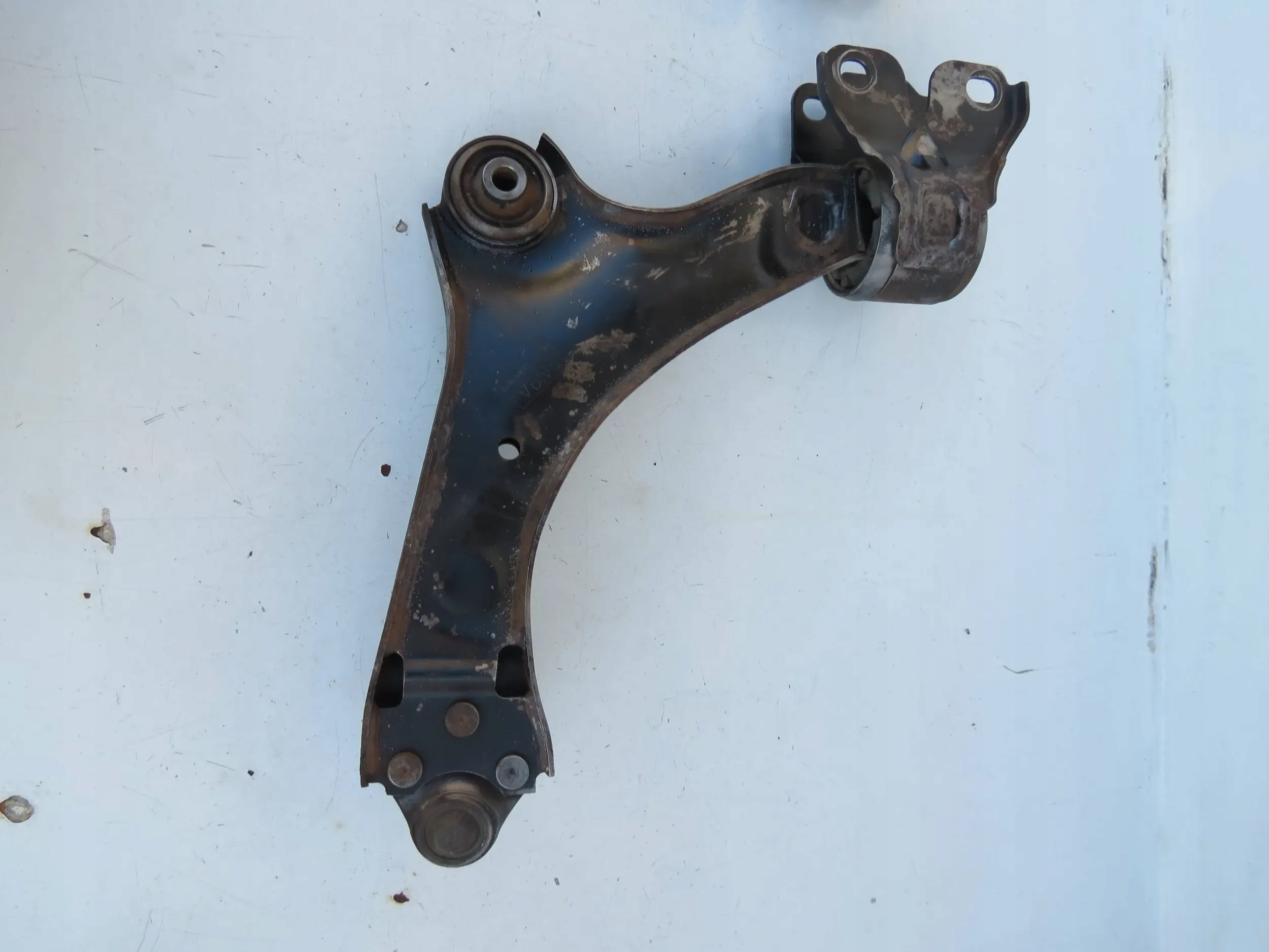 arm front left VOLVO V60 6G9N3A052