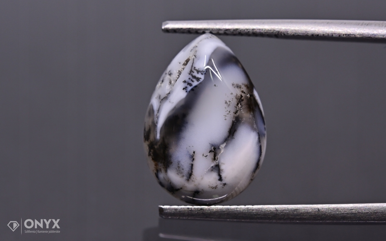 Dendritový achát z Turecka kabošon slza 14x10 mm