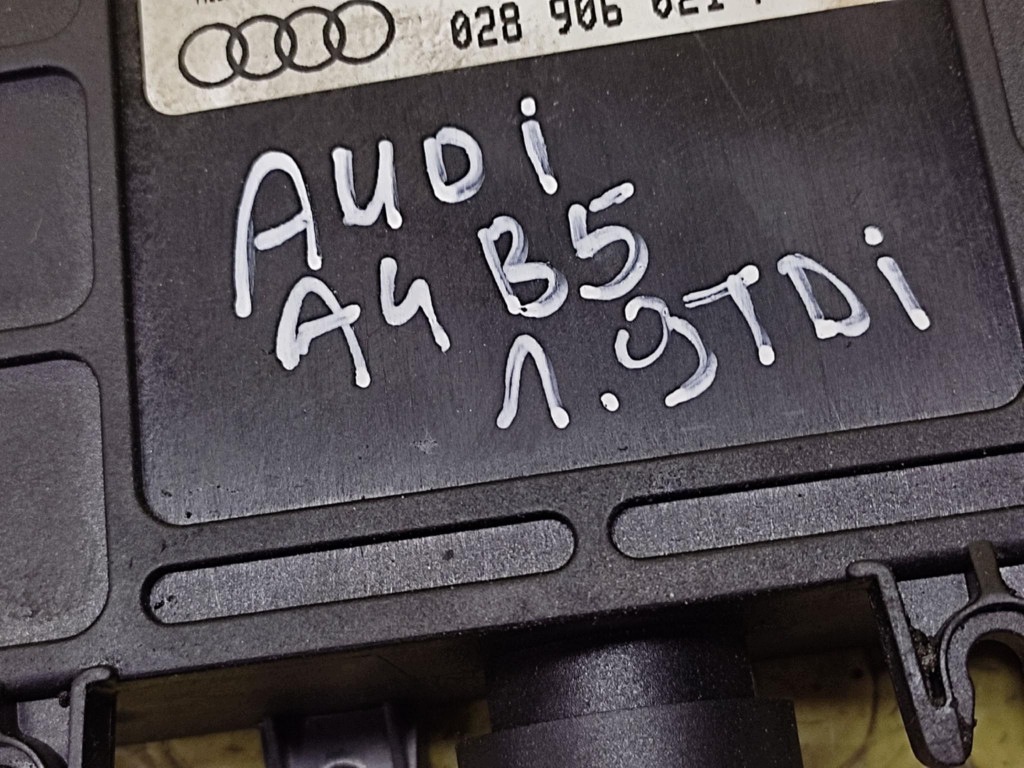 AUDI A4 B5 1.9 TDI control unit of the engine 0281001366/367