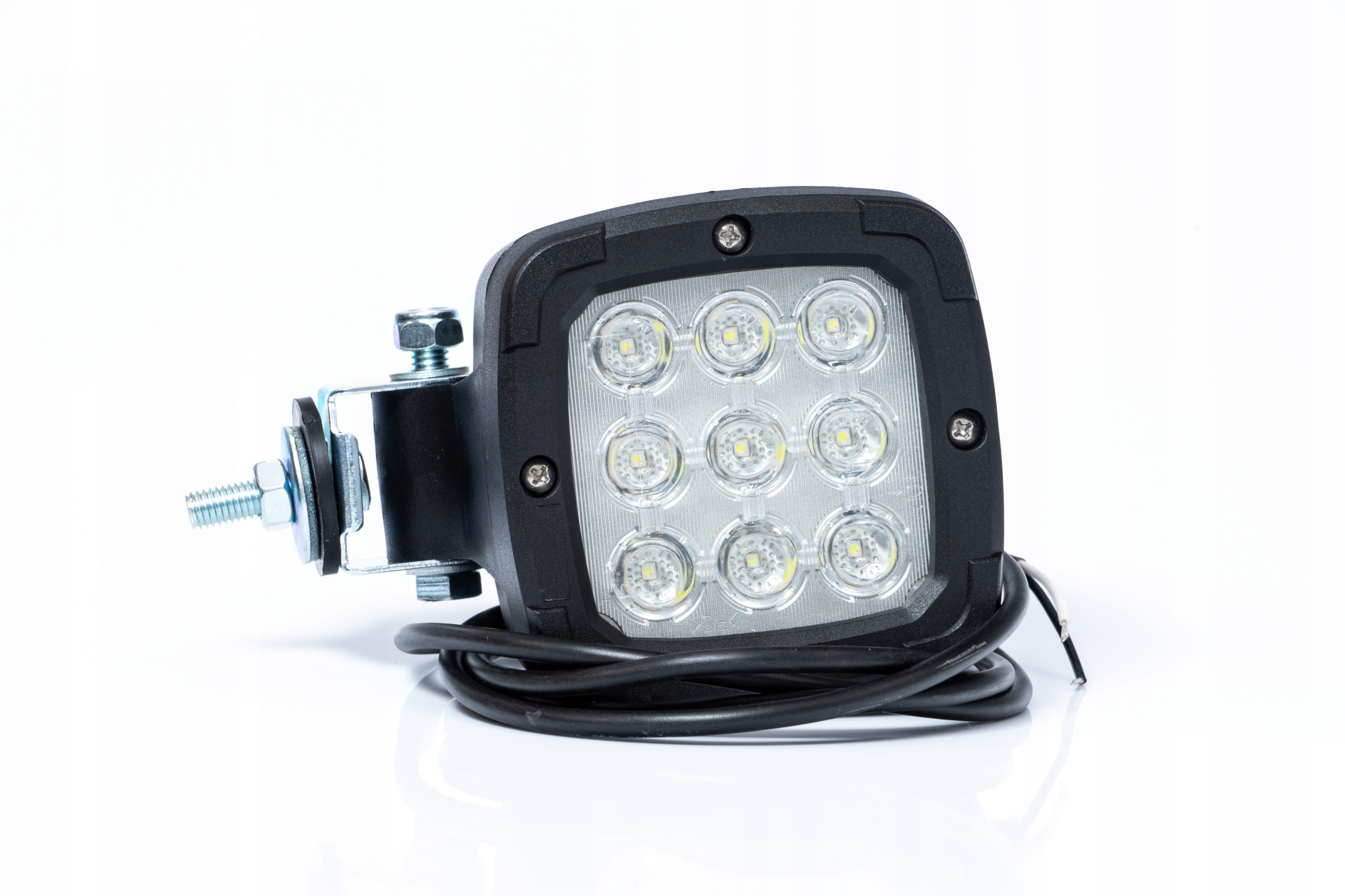 LAMPA HALOGEN ROBOCZY LED REFLEKTOR 12 24V 15W Luminous Flux 1800 lm