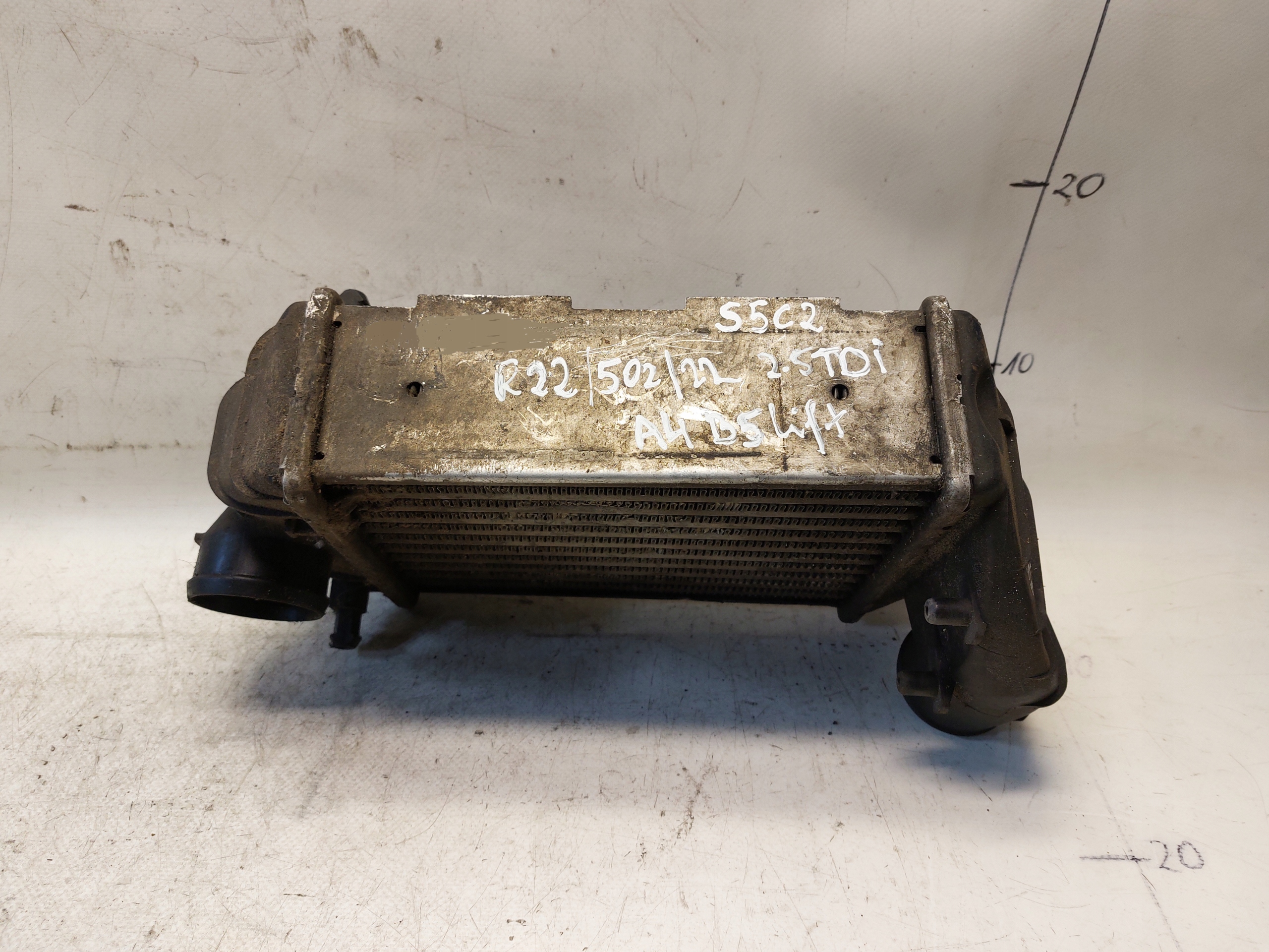 AUDI A4 B5 FL intercooler 2.5 TDI radiator