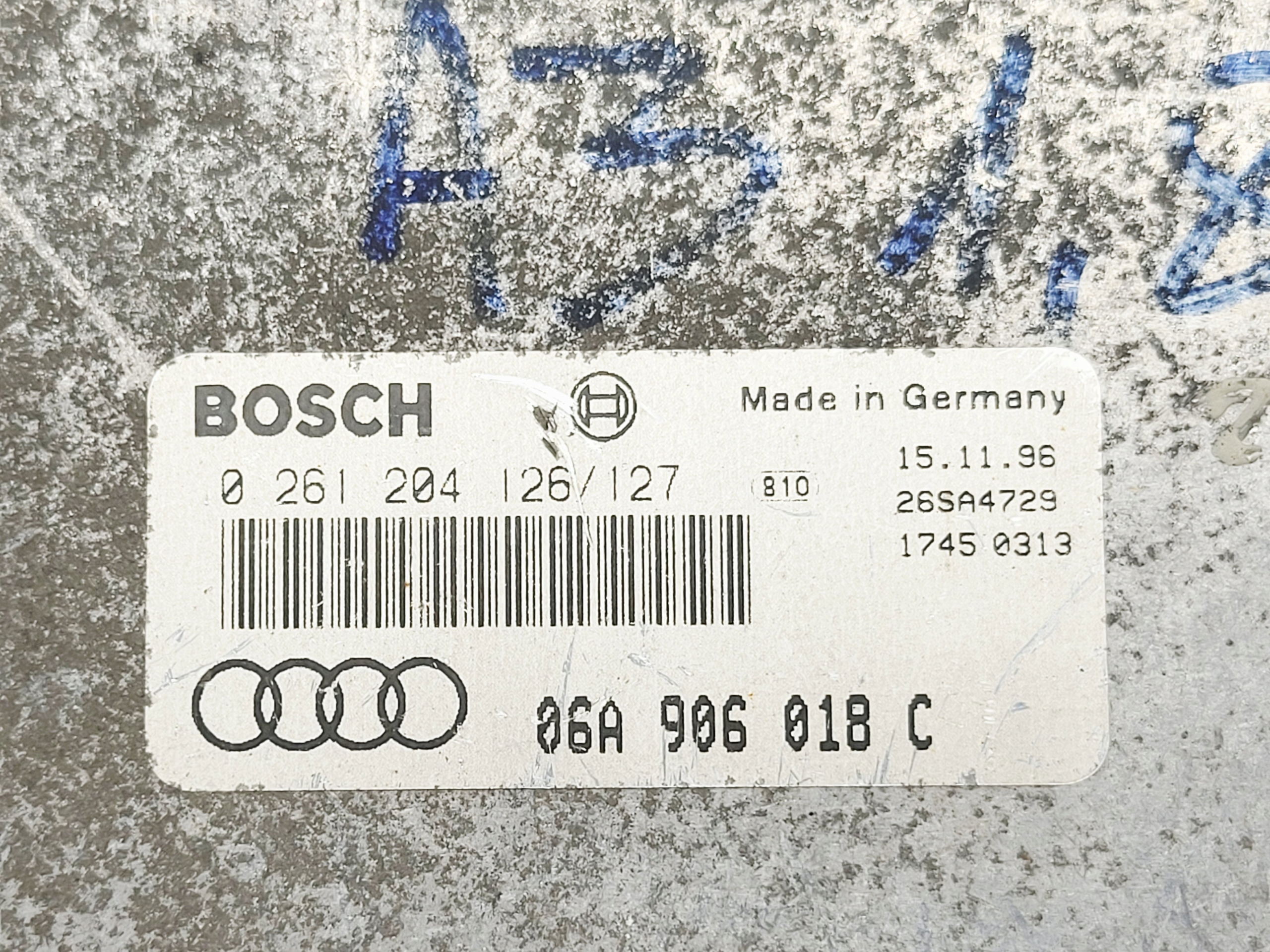 computer control unit of the engine AUDI A3 8L 1.8 20V 06A906018C 0261204126/127