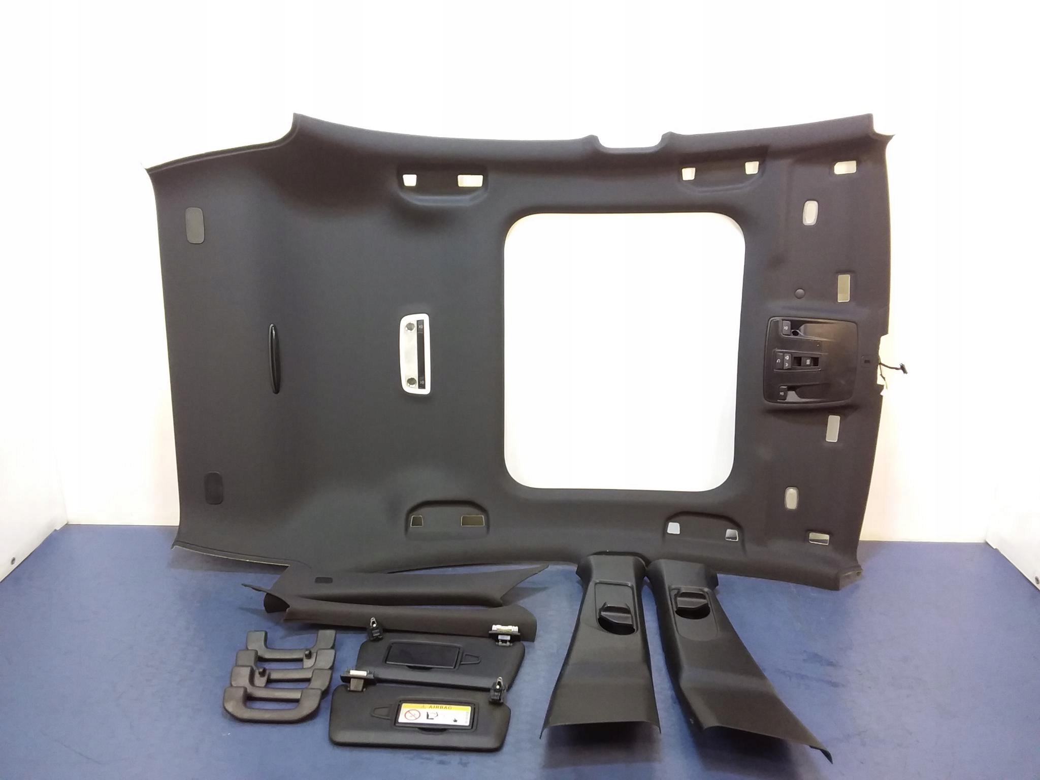 MERCEDES A W176 обшивка стелі козирки ручки