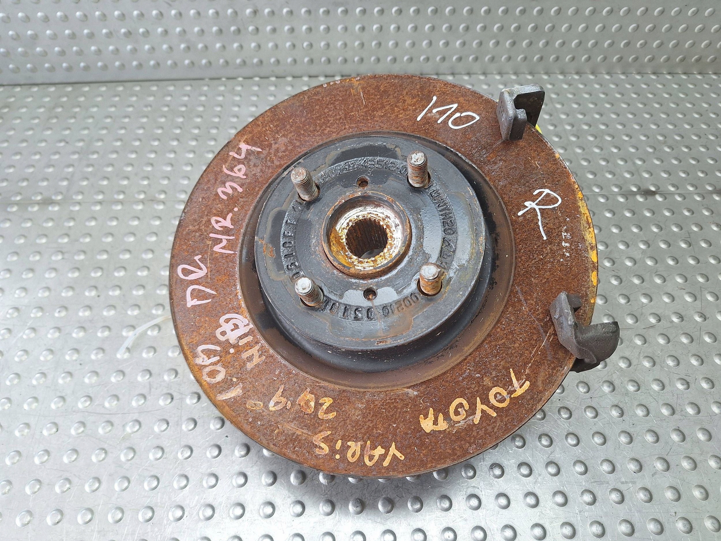 swing right front TOYOTA YARIS III 11-20 1.0 VVTi