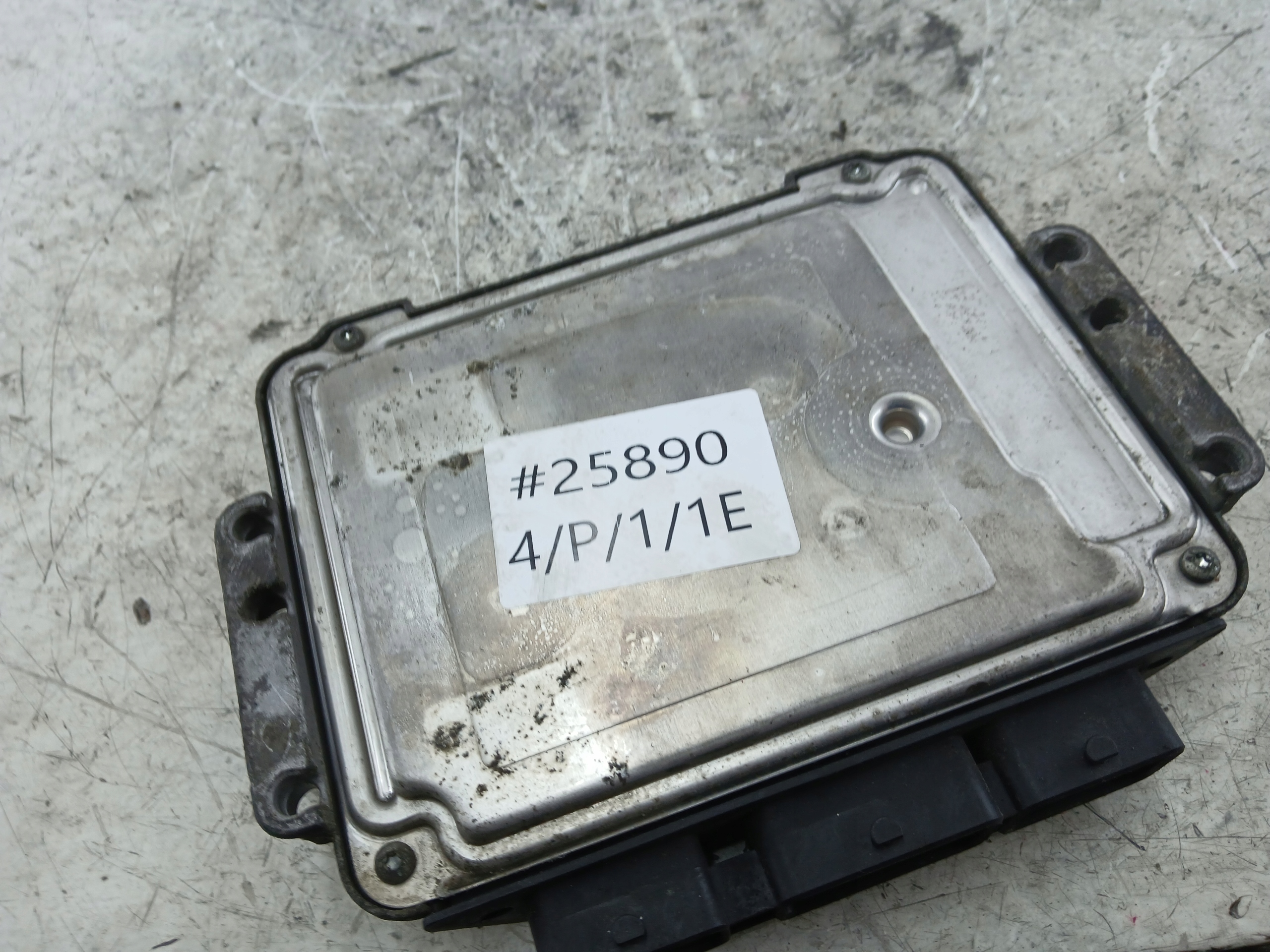 RENAULT MEGANE II 1.9 DCI control unit of the engine 8200391966