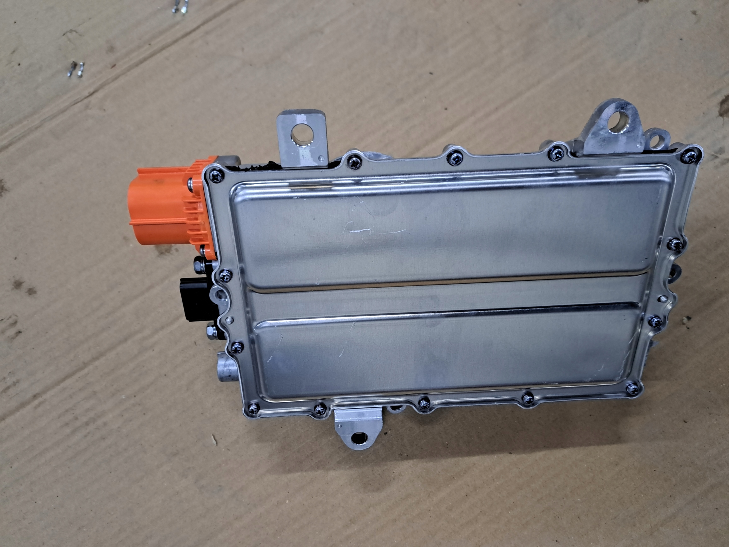 MUSTANG отопление циркуляции webasto PJ9H-18E264-RA HU5A-14B218-AB