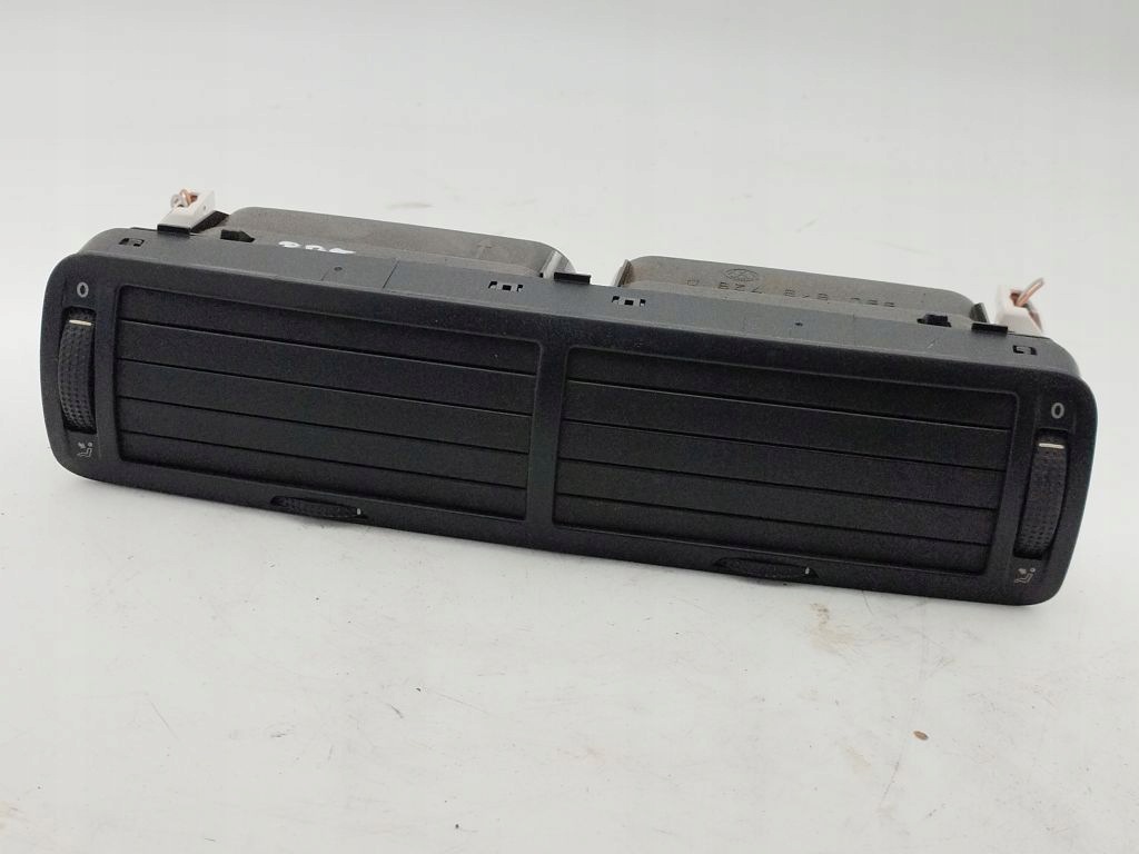 VW Passat B5 lift FL central grid air conditioning devices kratki middle 3B0819728D