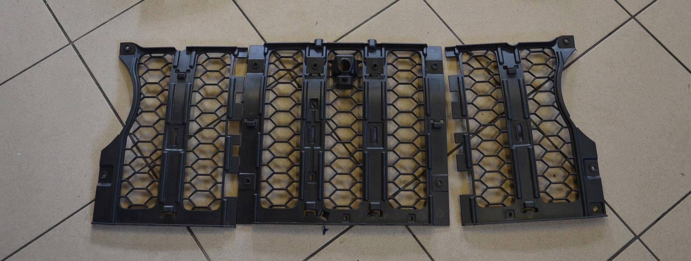 6QN - РЕШІТКА ДЛЯ ГРИЛЯ RUBICON SAHARA JL 18+