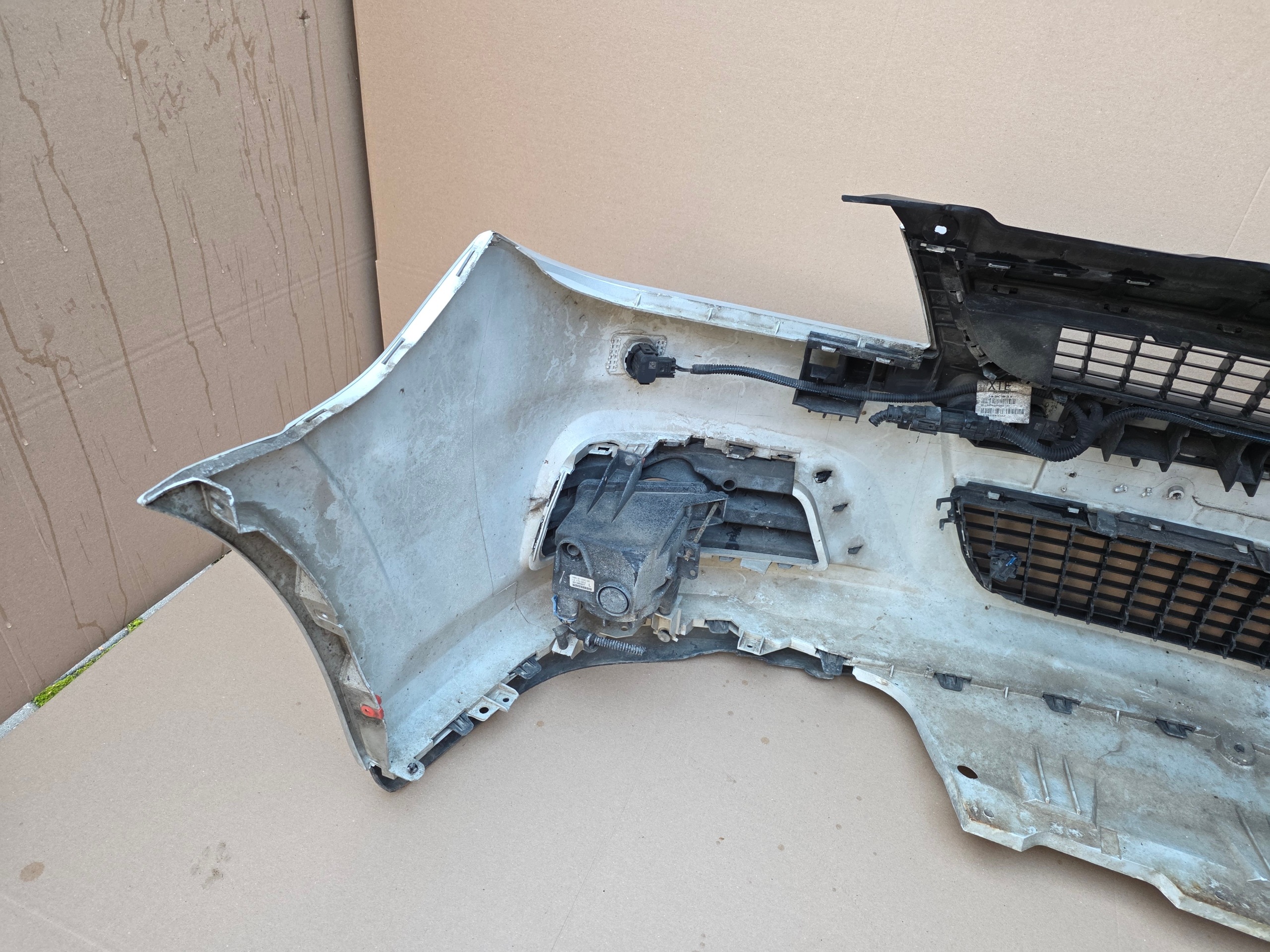 OPEL VECTRA C SIGNUM LIFT front bumper front grille 4 pdc sensors