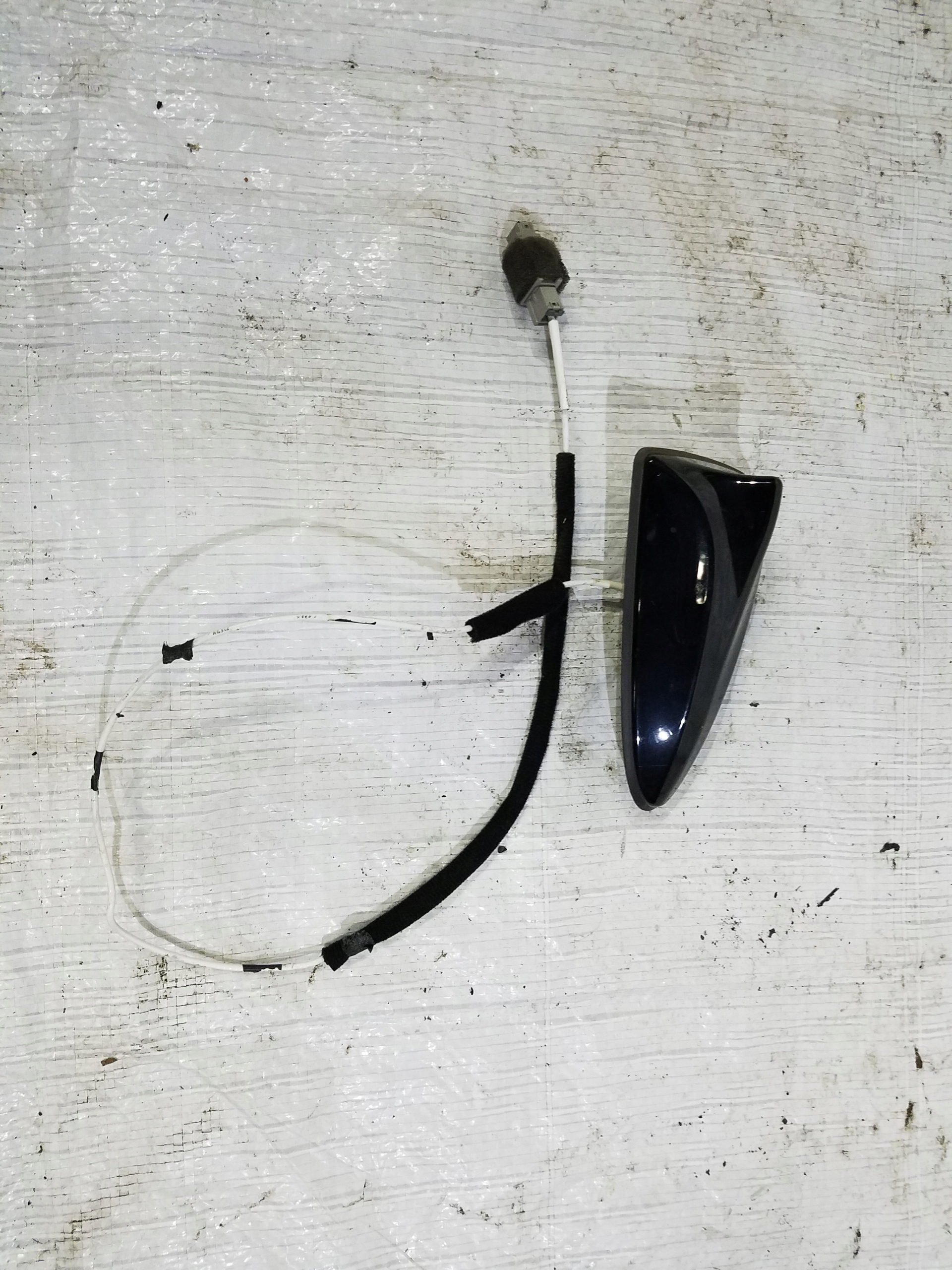 Антена HYUNDAI I40 96210-3z000 код NKA