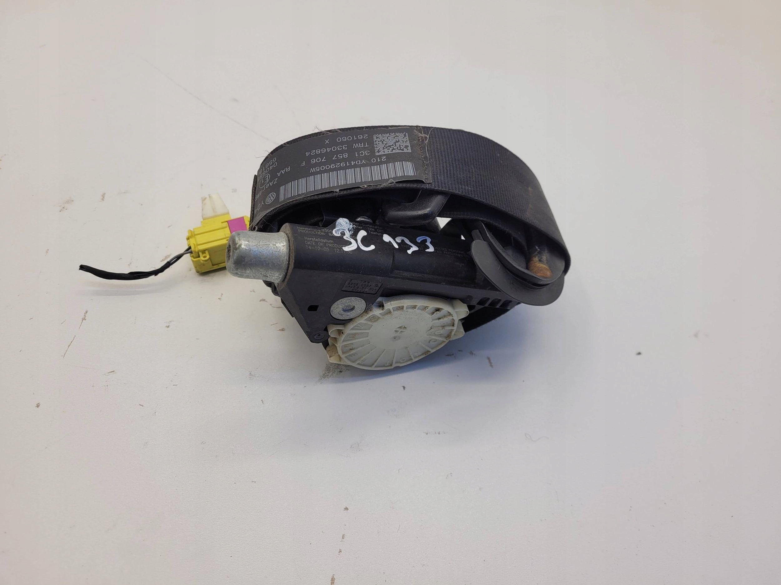 VW PASSAT B6 B7 CC tension belt safety right front