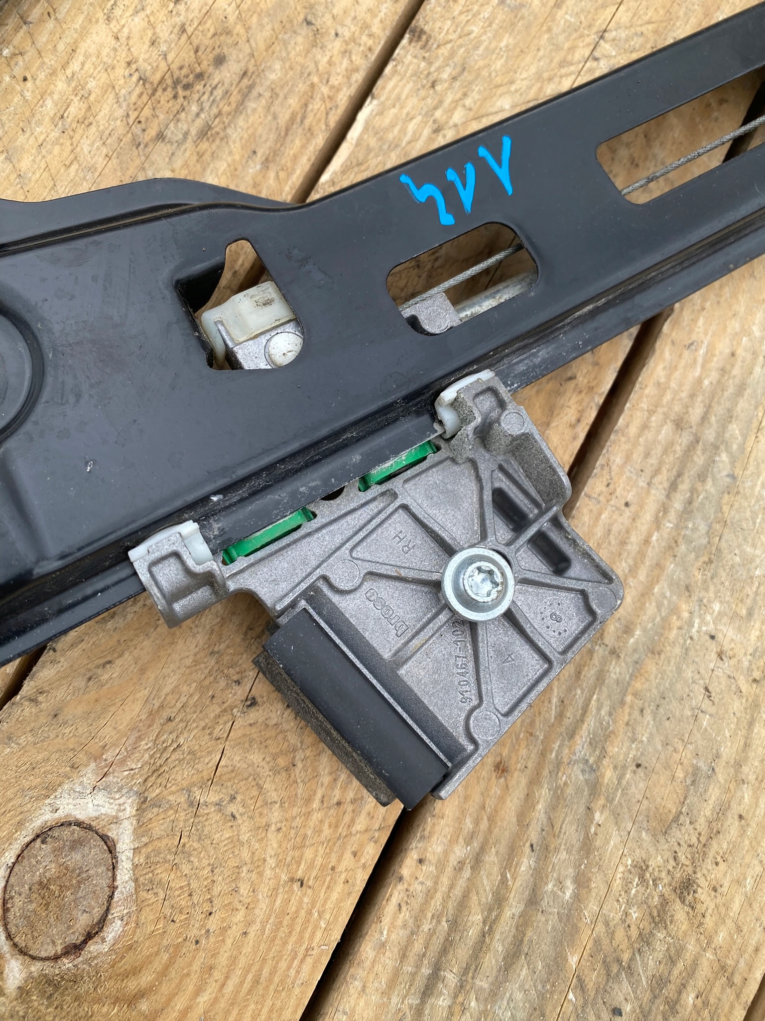 mechanism windows right front Volkswagen cc 962850-104