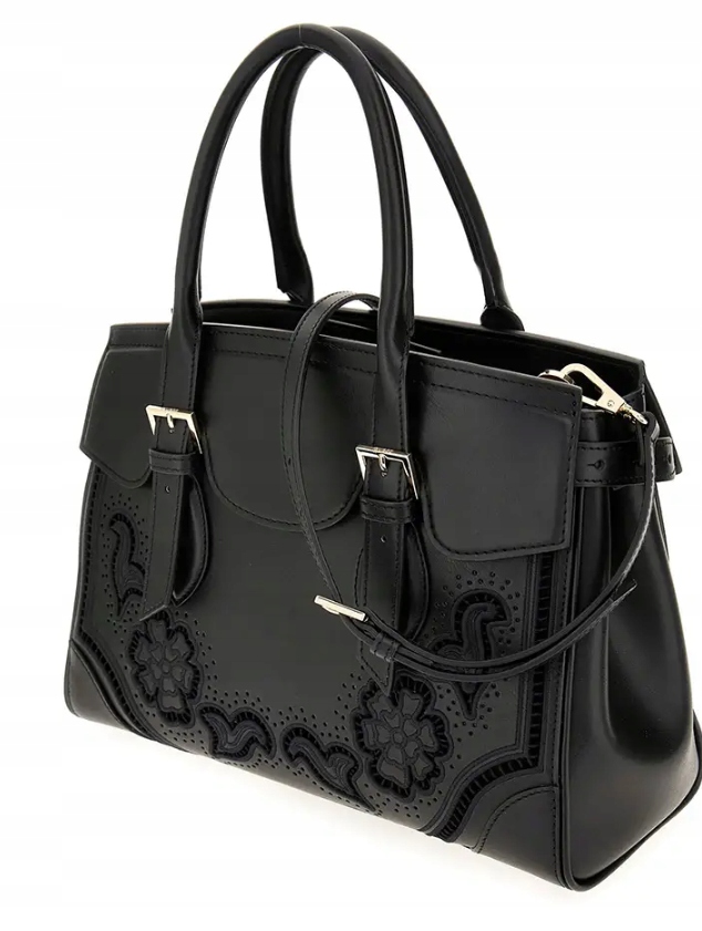Guess Klasická Kožená Kabelka S Květinovým Ažurovým Vzorem 34 x 24 Gga