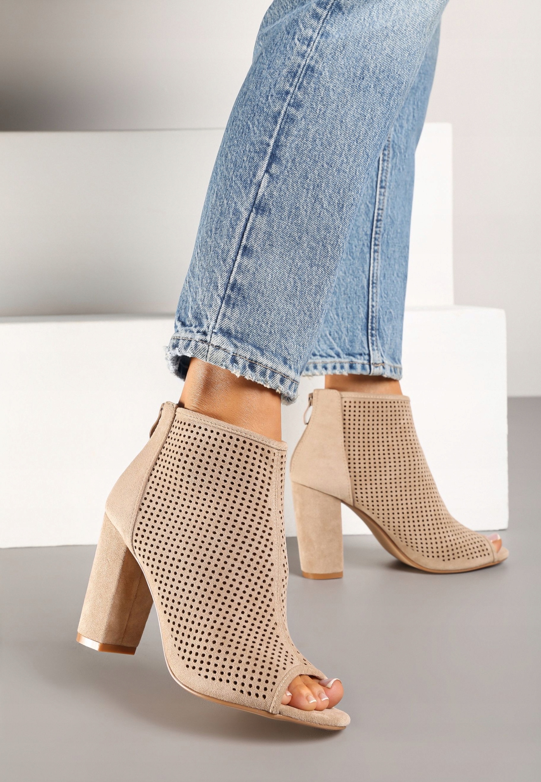 Renee Béžové dámské sandály 37 Casual