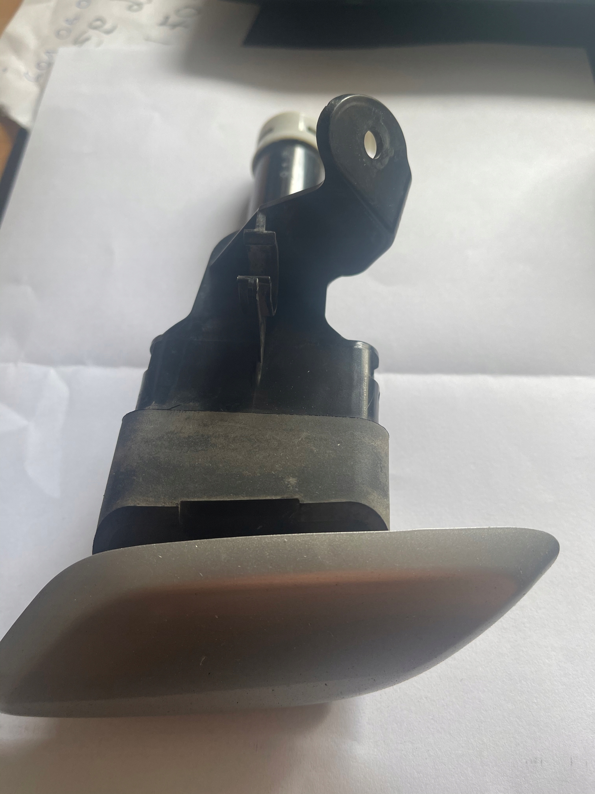 Mazda 6 08-13 Омивач лампи лівий оригінал