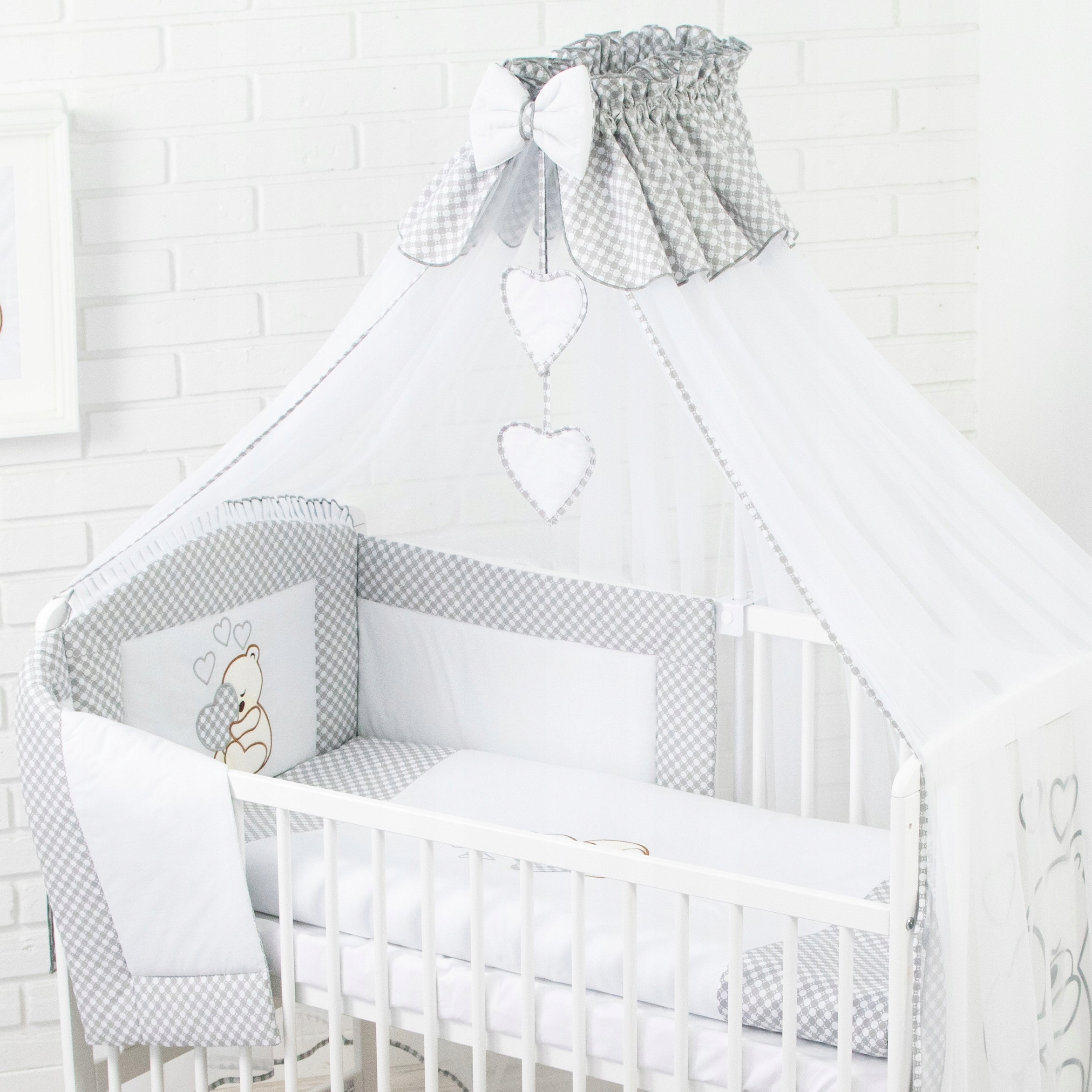 Łóżeczko dziecięce i pościel dla niemowląt z materacem. 17ele Komplet szary Szerokość produktu 60 cm