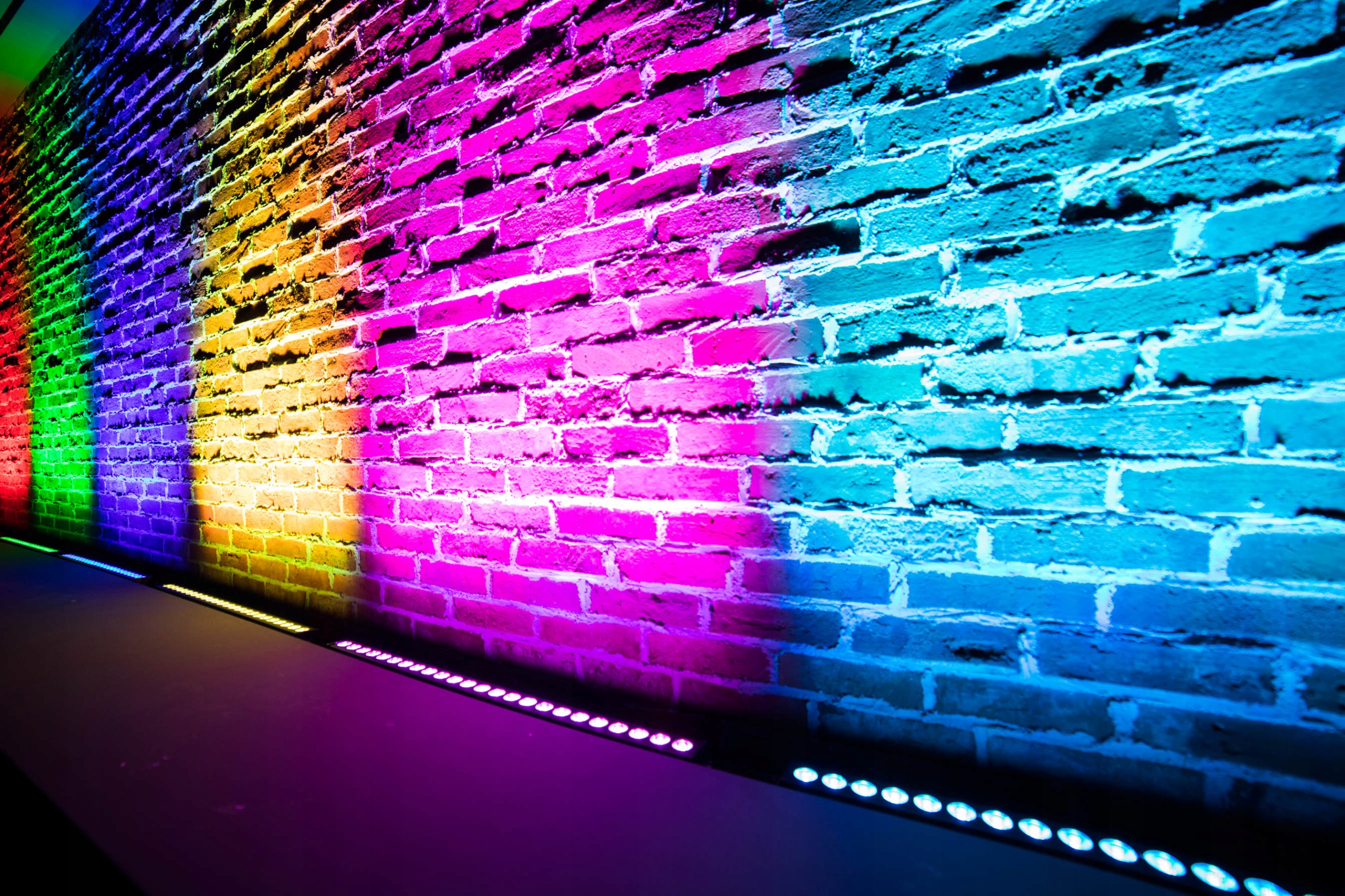 LISTWA COLORSTAGE LED BAR 24x4W RGBA 100CM PILOT Model CLB012a