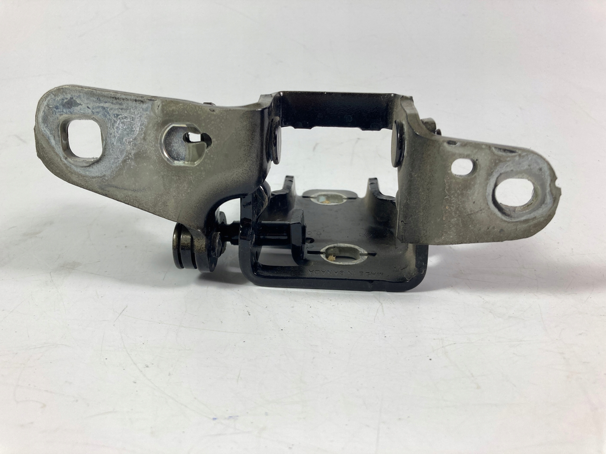 Ram 2500, 3500 hinge door right lower front 2019-26