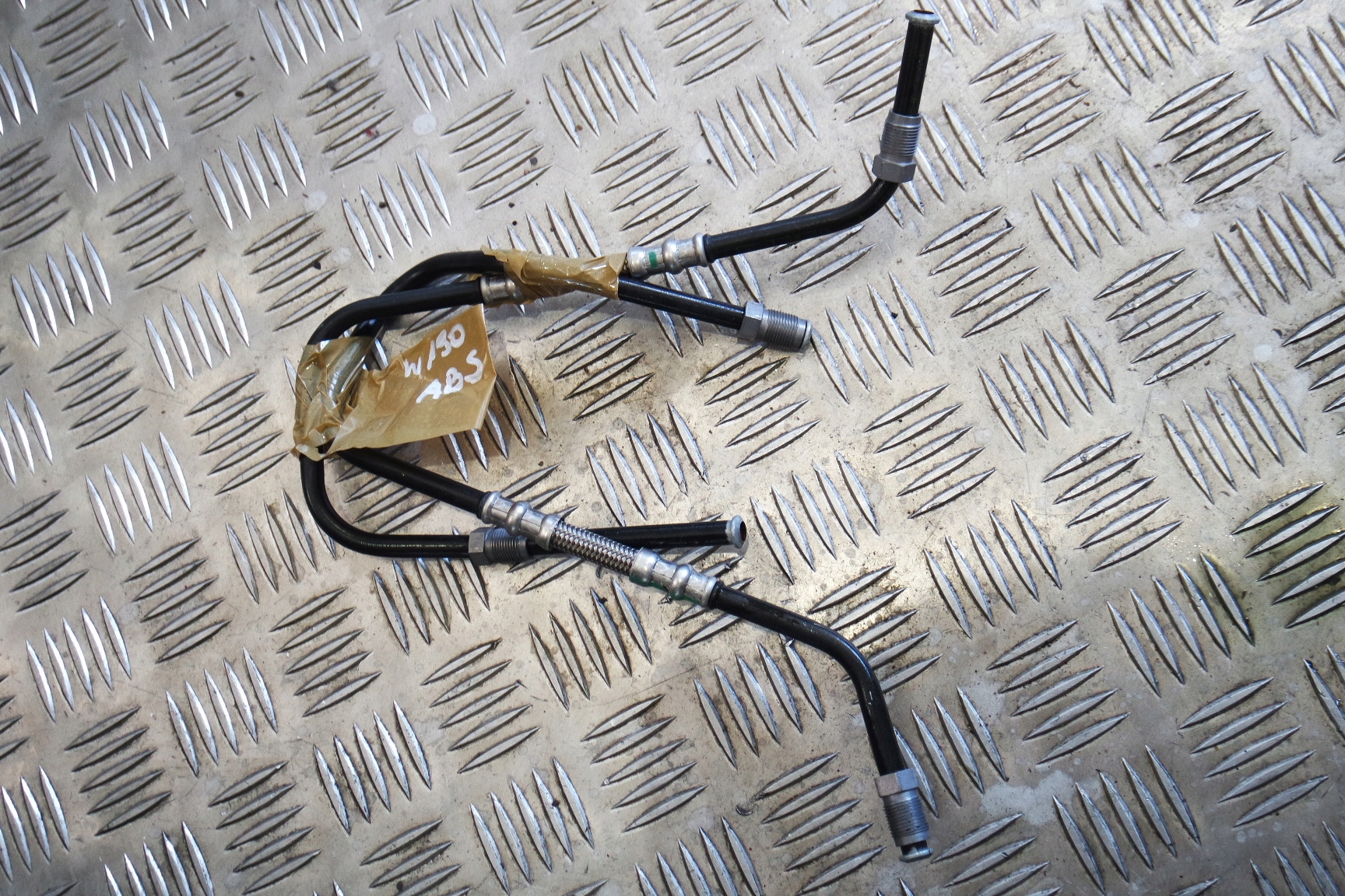 Тормозные магистрали масляного насоса ABS MERCEDES W190