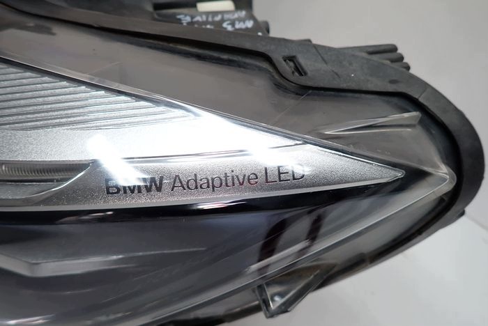 BMW M3 M4 LED ADAPTIVE LIFT 17- reflektor left light left 8738705-02