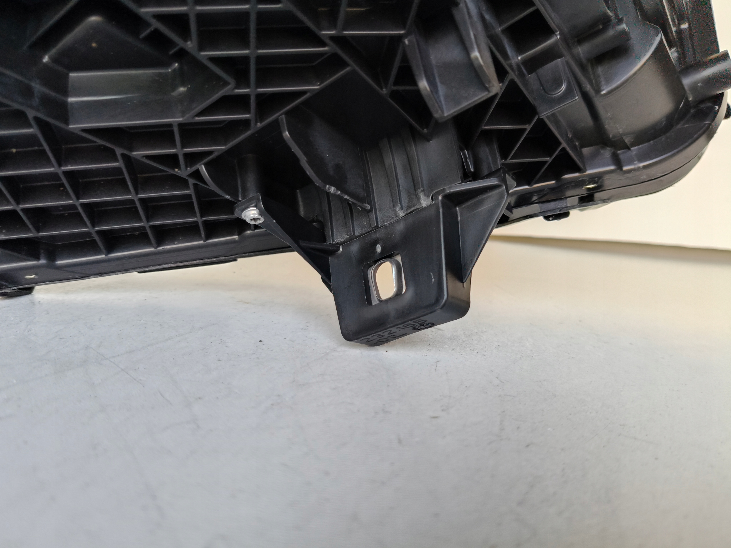 light left REFLEKTOR MERCEDES B-KLASA W247 18- FULL LED