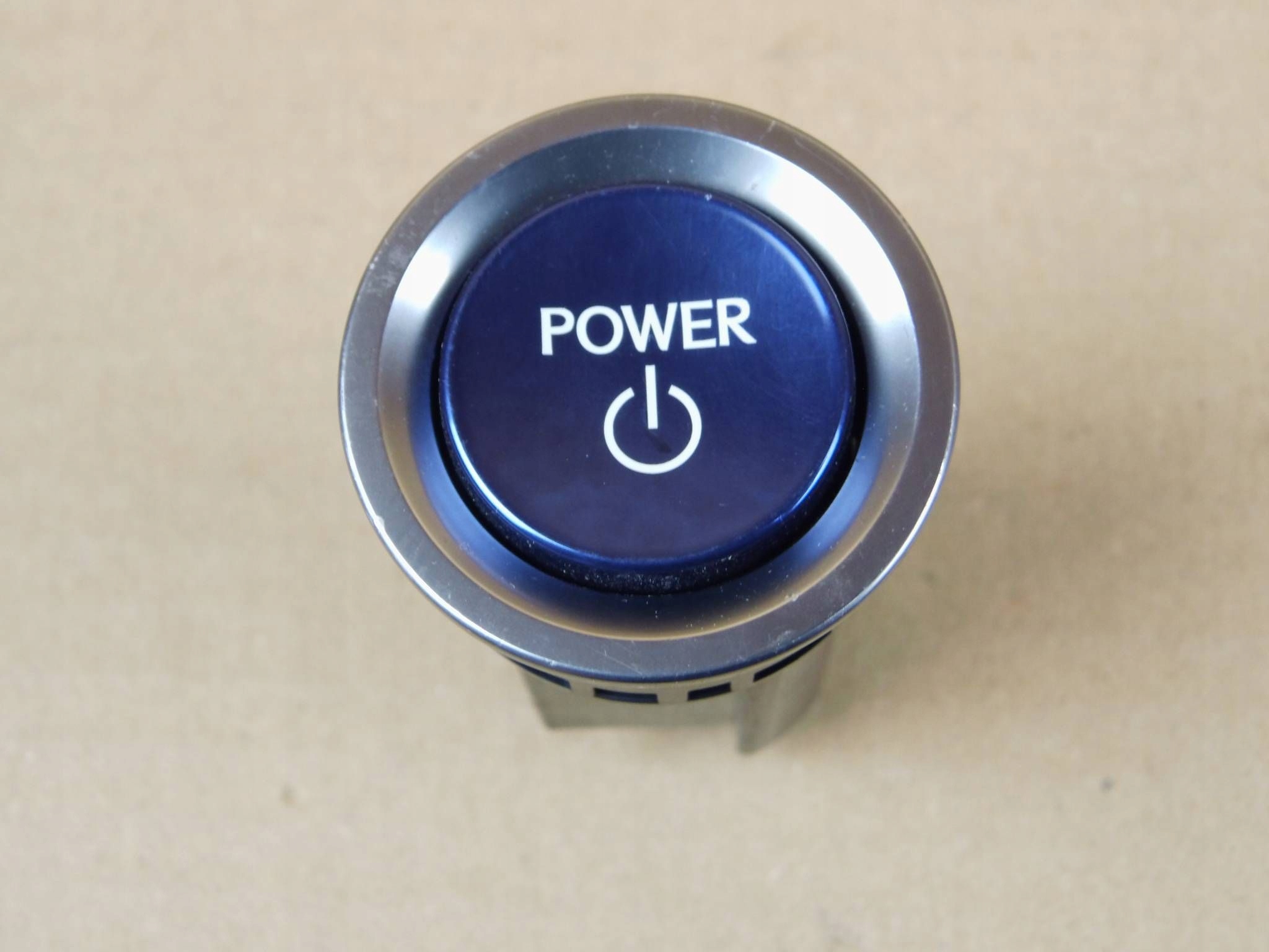 Lexus UX Schalter Schalter START / STOP 2016DJ0637