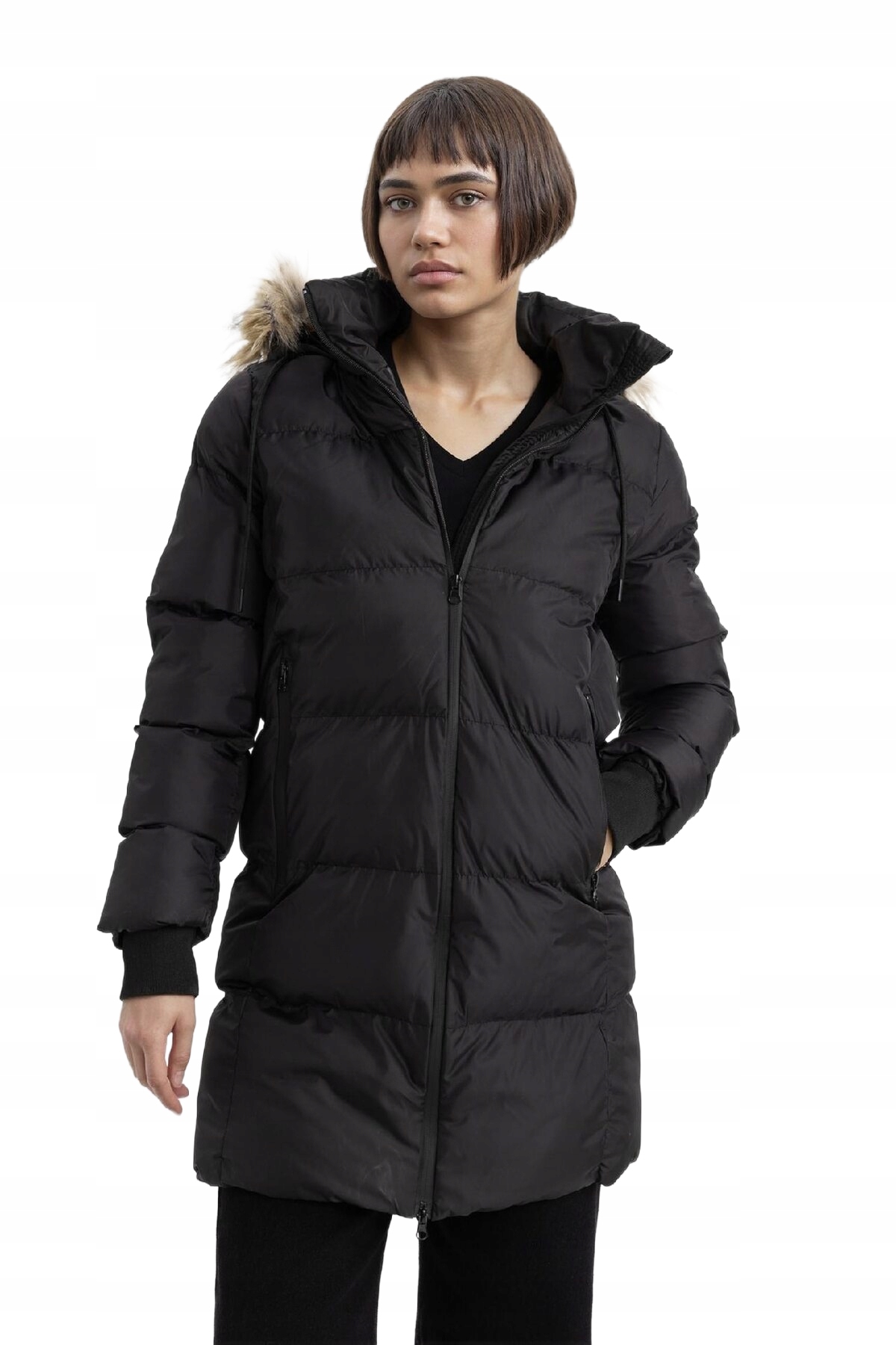 Defacto Černá Prošívaná Zimní Bunda S Kapucí A Kožešinou S Opa