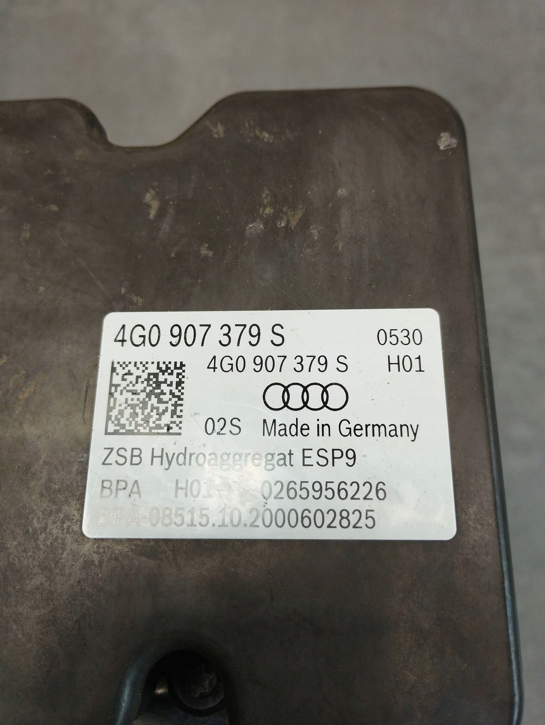 Audi A7 4G 2016 3.0 TDI pump control unit ABS 4G0907379S