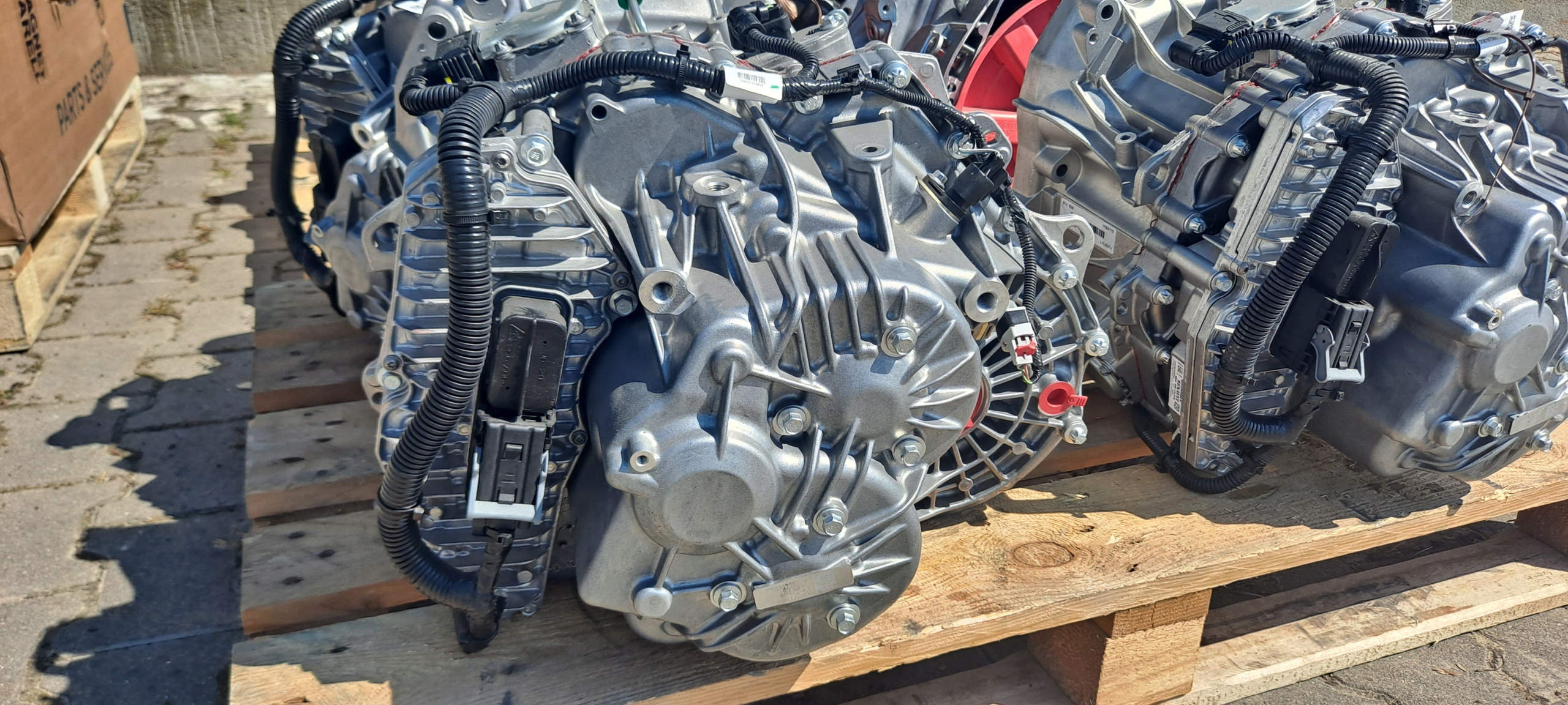 SKRZYNIA DPS6 DC4 RENAULT Kango 320103929R Producent części Getrag