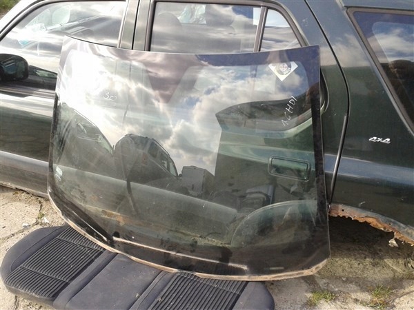Лобовое стекло VOLVO C30 07R