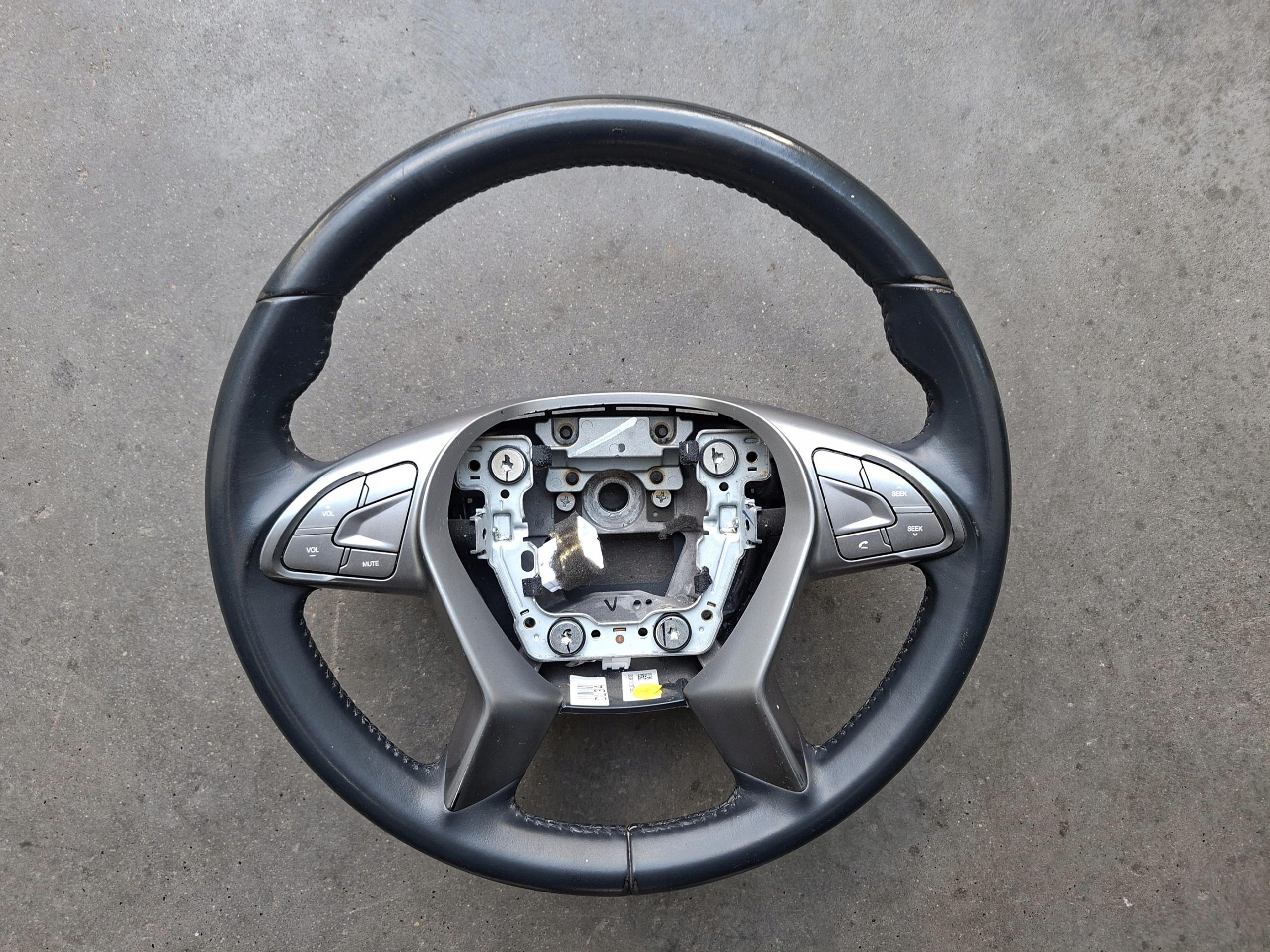 lenkrad SKORZANA MULTIFUNKCJA SSANGYONG RODIUS II