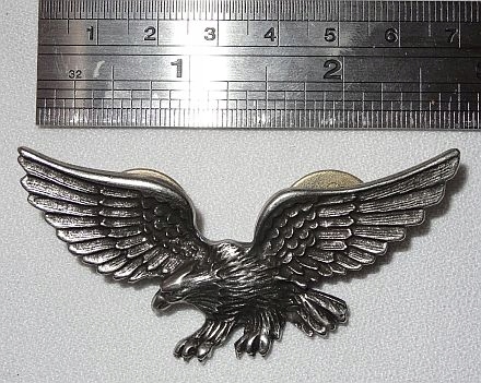 Orzełek odznaka przypinka wpinka na śruby ORZEŁ EAN (GTIN) 4045232398514