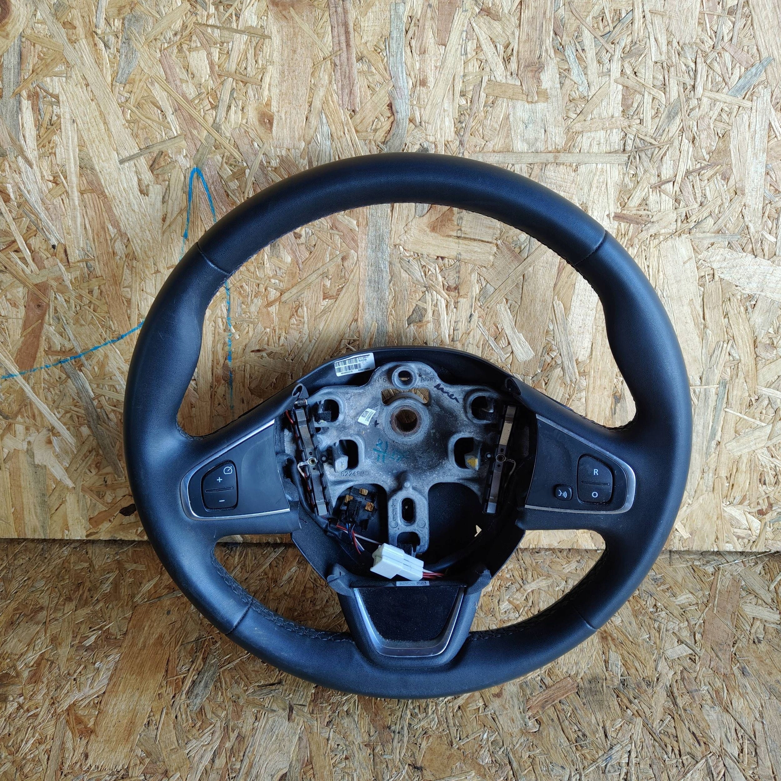 lenkrad Renault Clio IV 484005241R