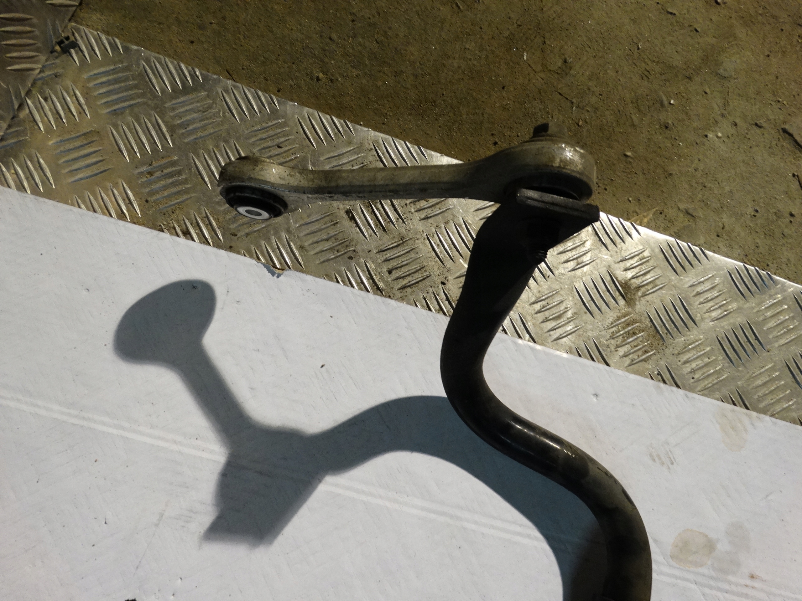 IDEALNY STABILIZATOR front AUDI A8 D4 1 9