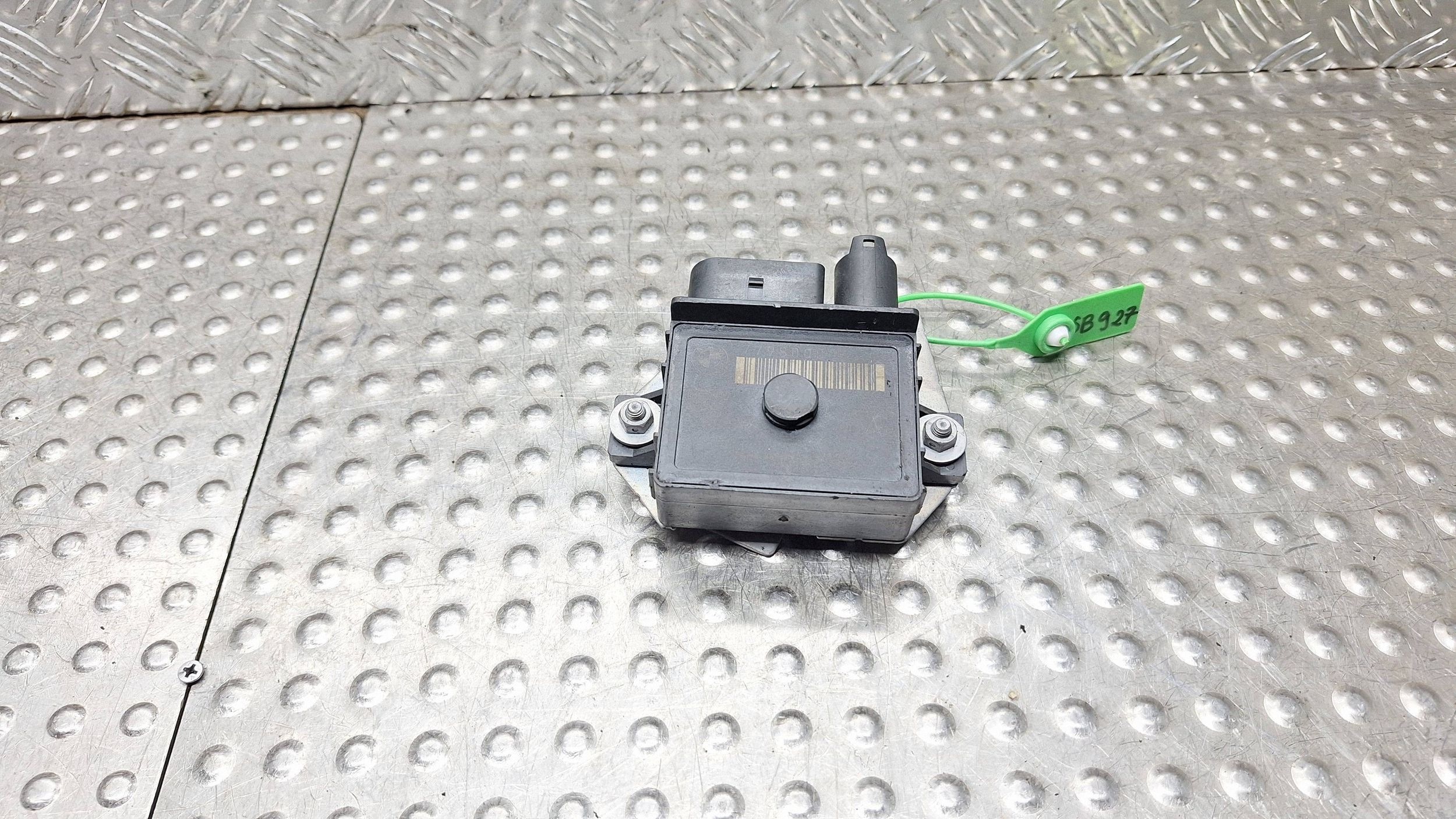 relais zündkerzen glüh 7798000 BMW E90 E60 E87 X3 E83 X1 E84 2.0D N47